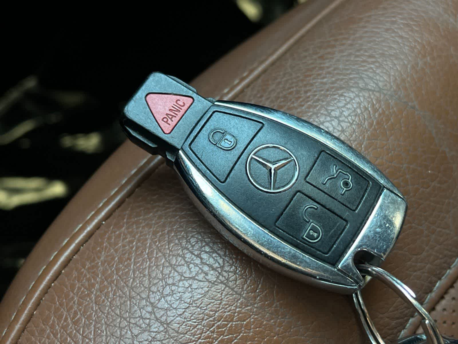 Thumbnail: 2016 Mercedes-Benz GLE - 28