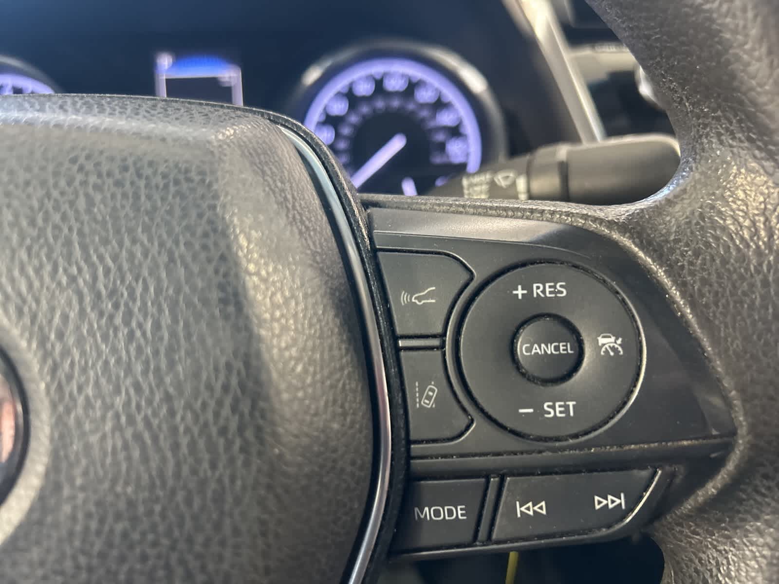 Thumbnail: 2018 Toyota Camry - 28