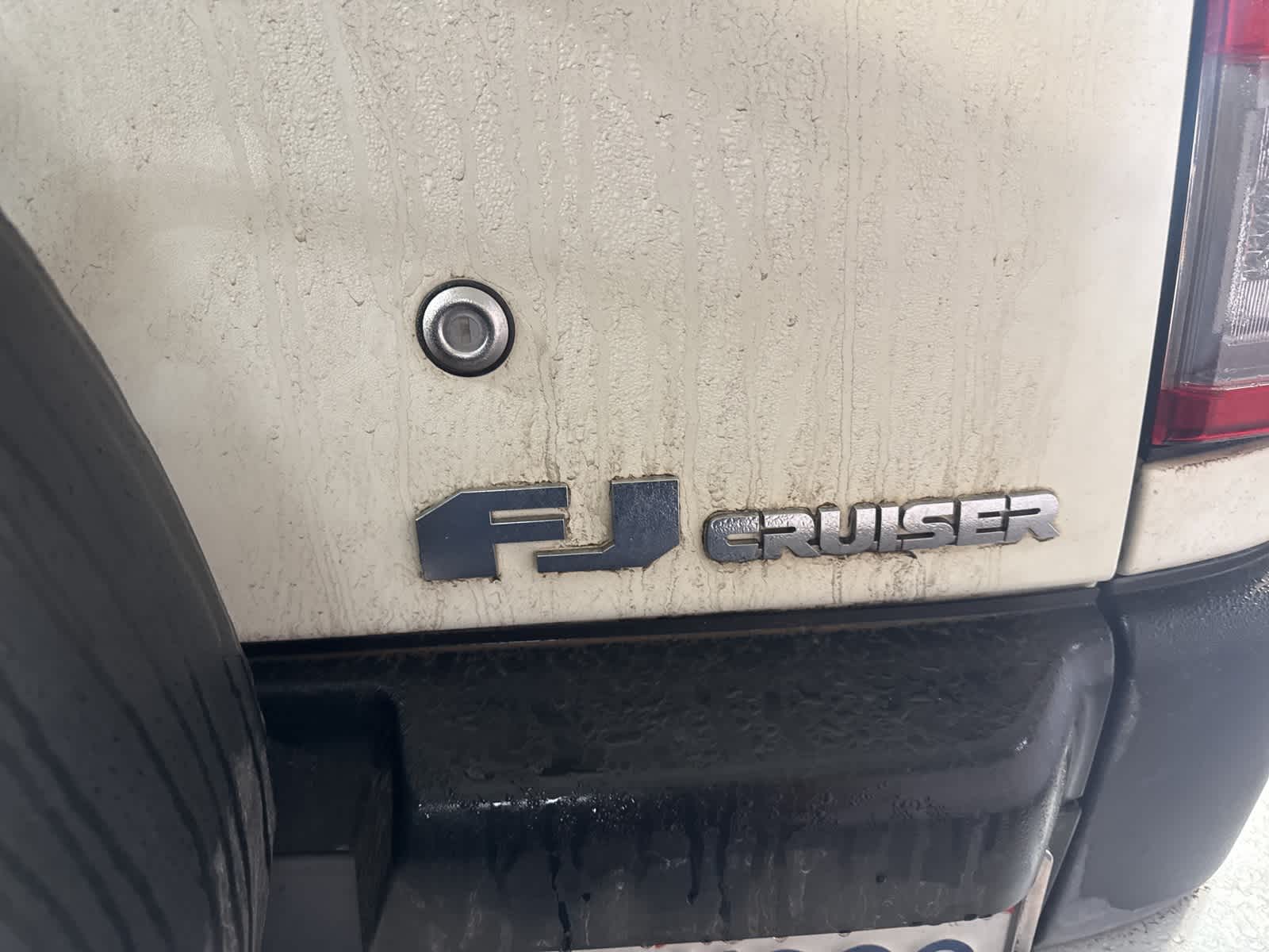 Thumbnail: 2013 Toyota FJ Cruiser - 8