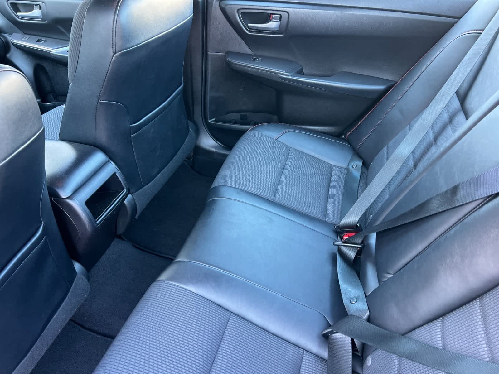 Thumbnail: 2016 Toyota Camry - 5