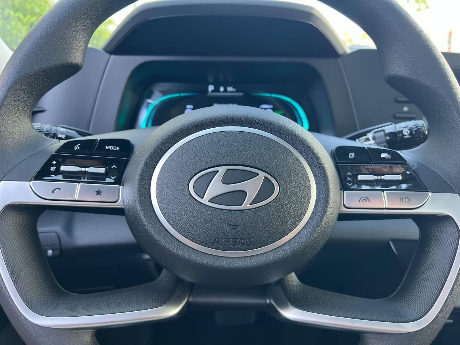 2025 Hyundai Elantra Blue - Photo 22