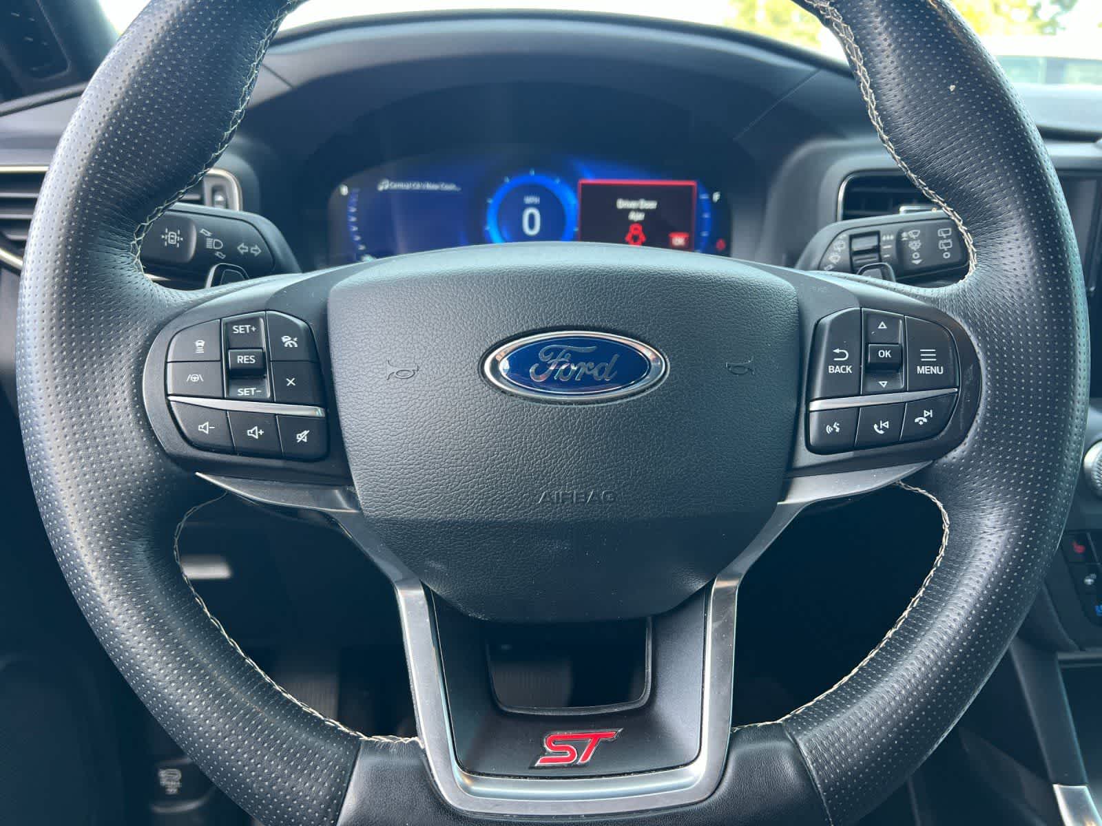 Thumbnail: 2020 Ford Explorer - 25