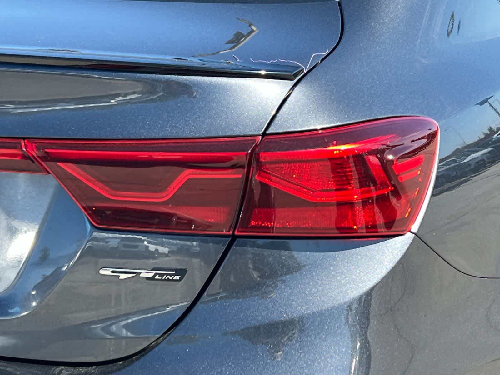 Thumbnail: 2021 Kia Forte - 26