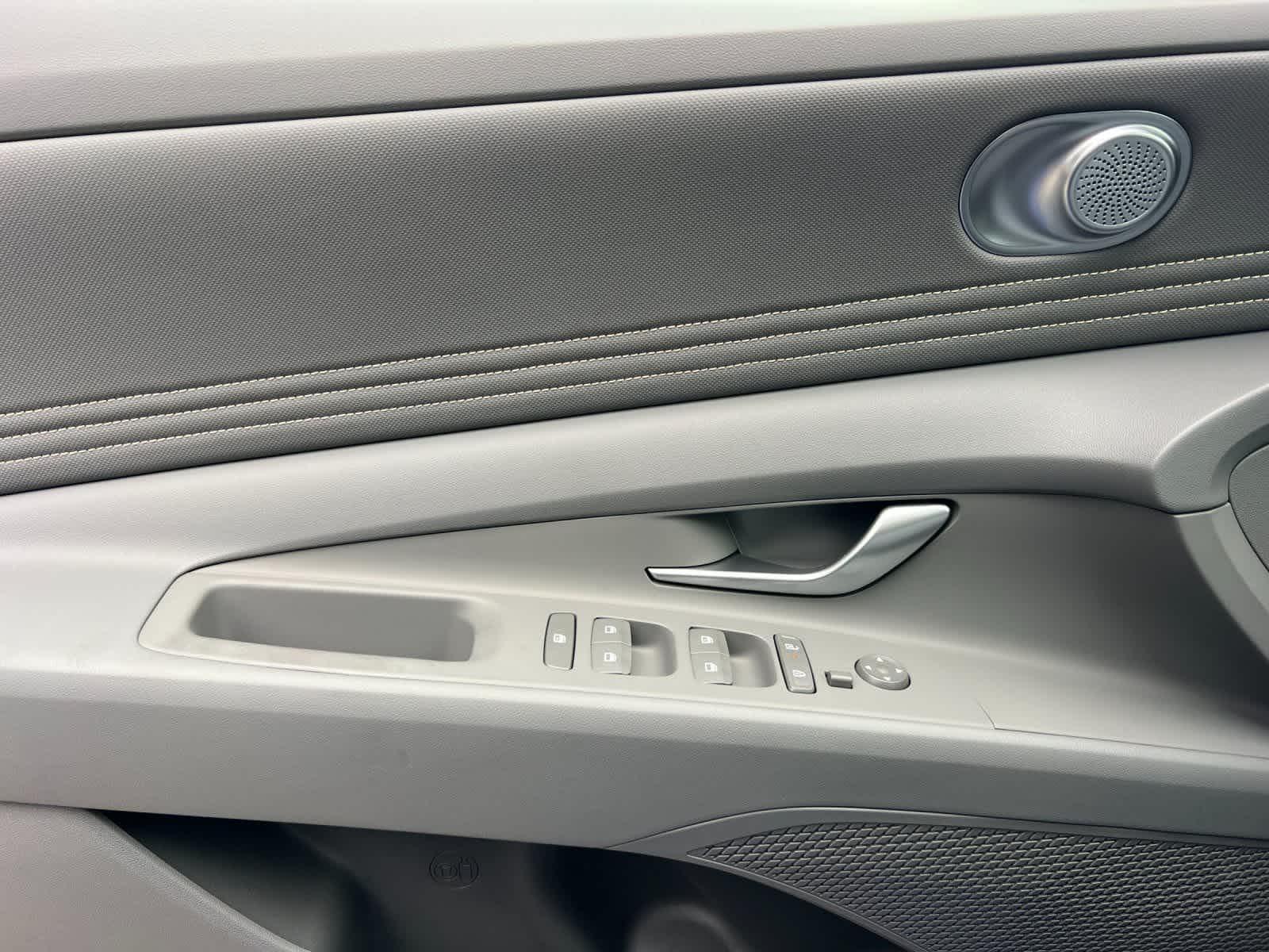 Thumbnail: 2026 Hyundai Elantra - 12