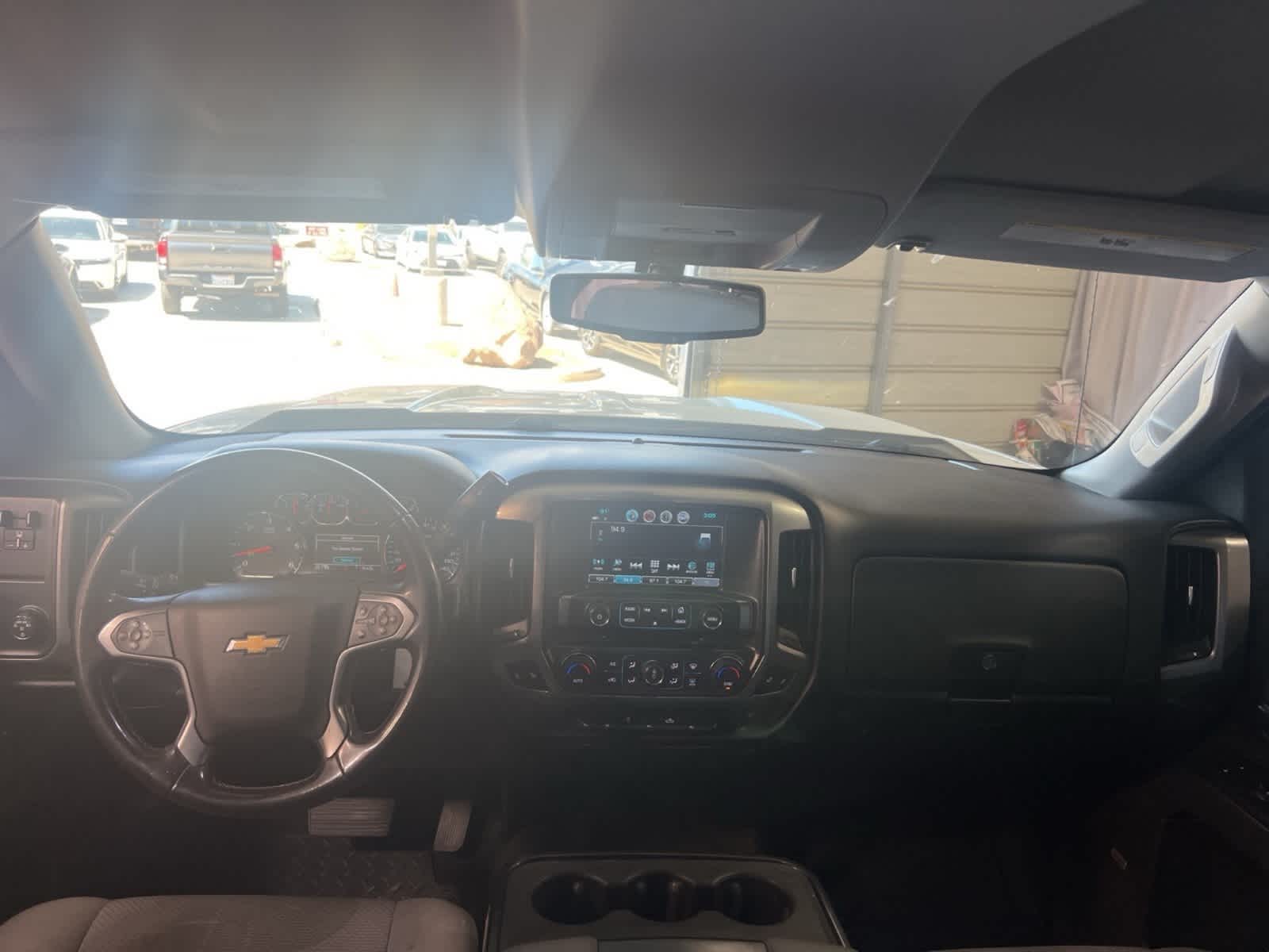 Thumbnail: 2018 Chevrolet Silverado 1500 - 19