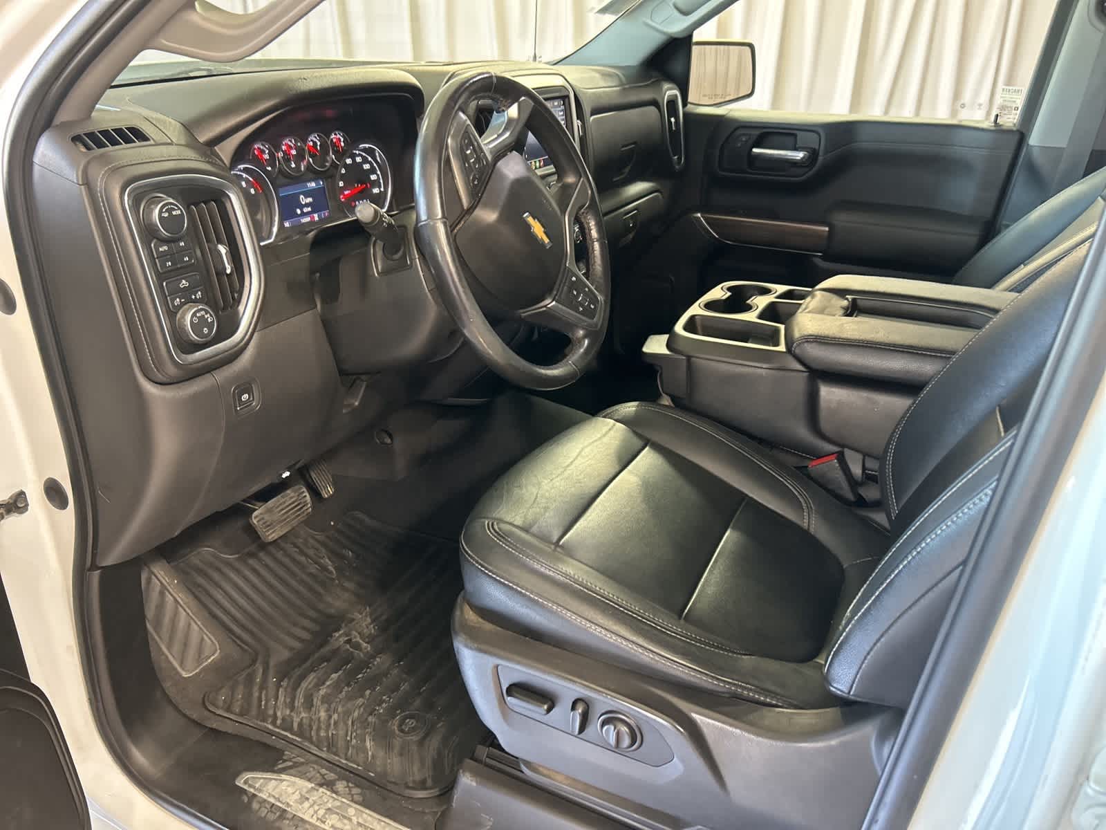 2020 Chevrolet Silverado 1500 LT 24