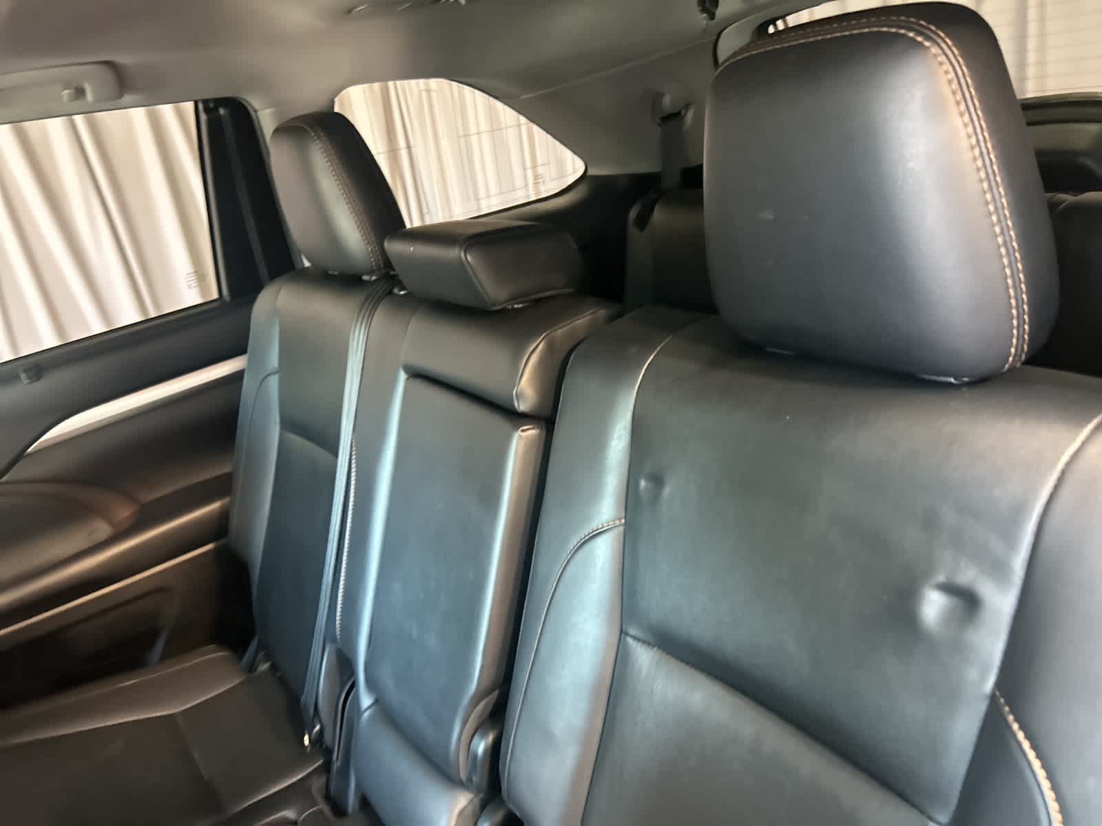 Thumbnail: 2019 Toyota Highlander - 24