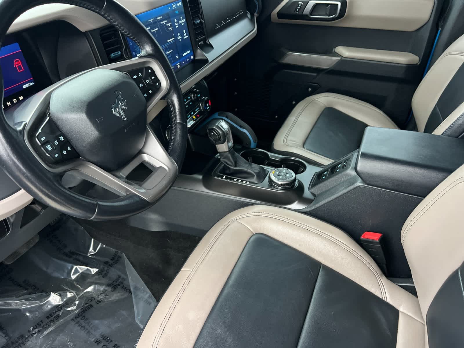 Thumbnail: 2022 Ford Bronco - 11