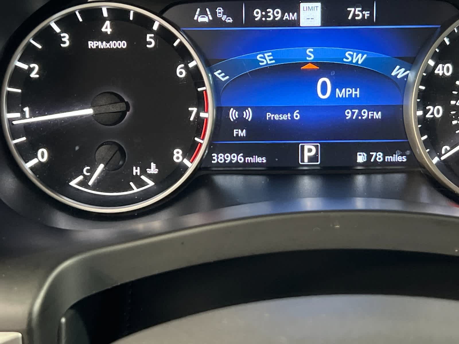Thumbnail: 2020 Nissan Murano - 26