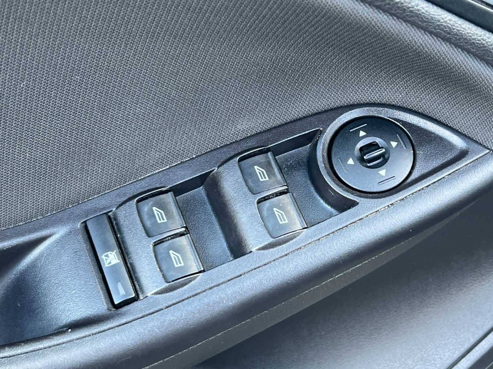 Thumbnail: 2016 Ford Focus - 14