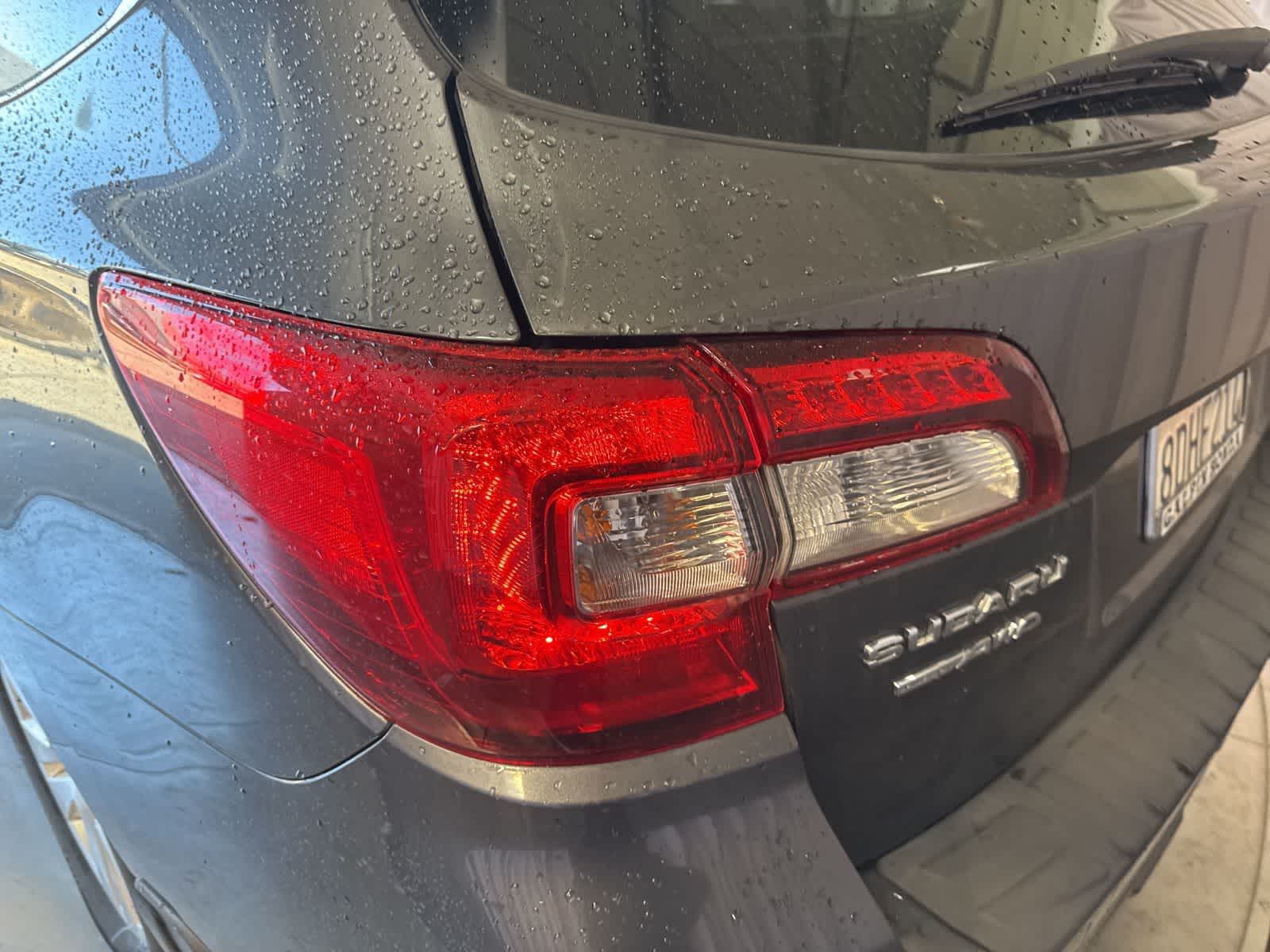 2018 Subaru Outback 2.5i Premium with photo 3