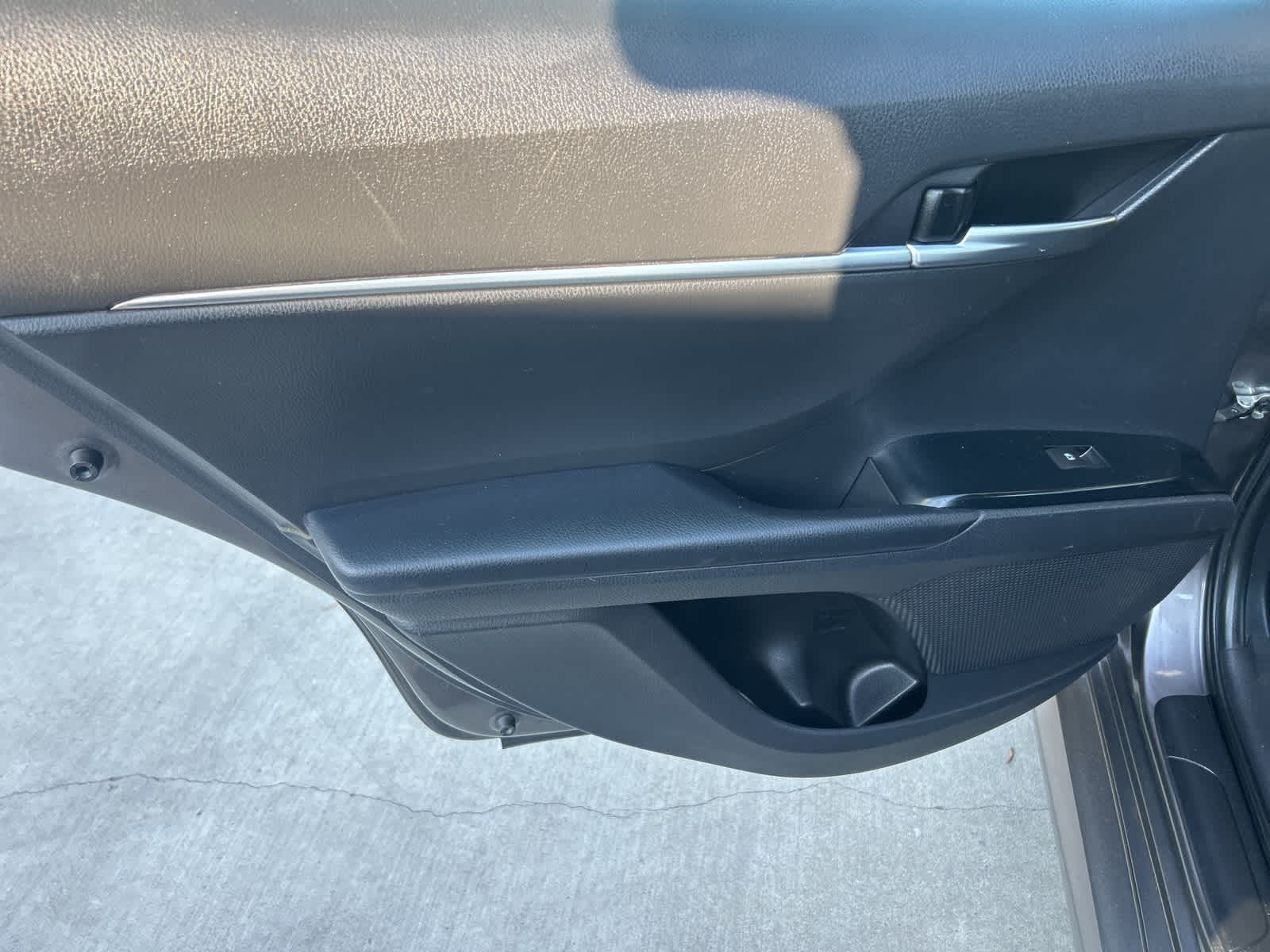 Thumbnail: 2019 Toyota Camry - 17