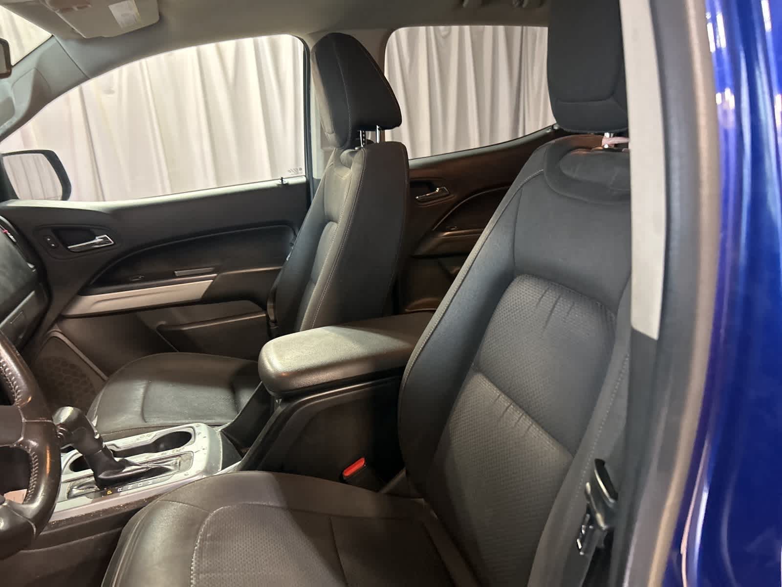 Thumbnail: 2016 Chevrolet Colorado - 27