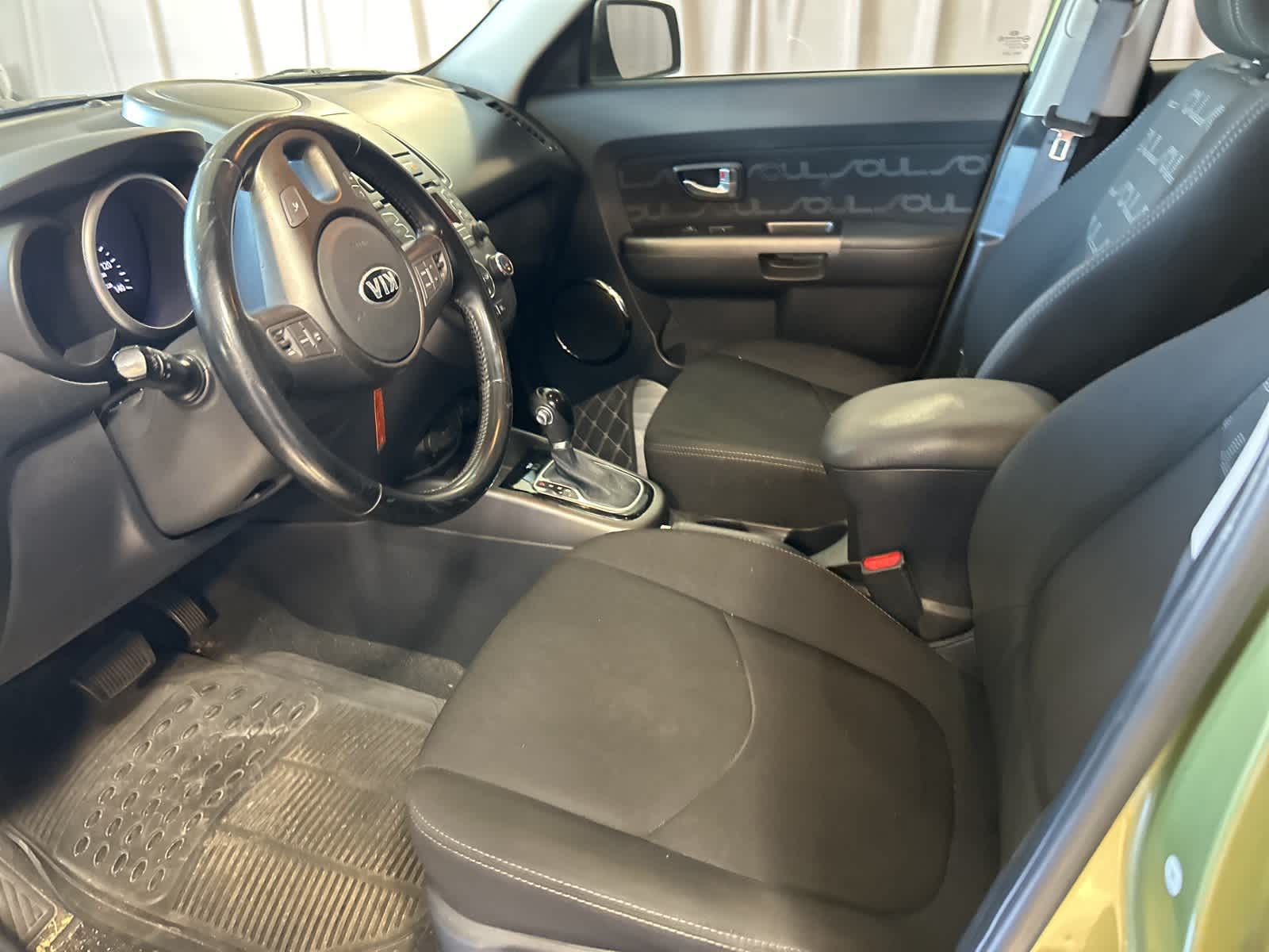 Thumbnail: 2013 Kia Soul - 24