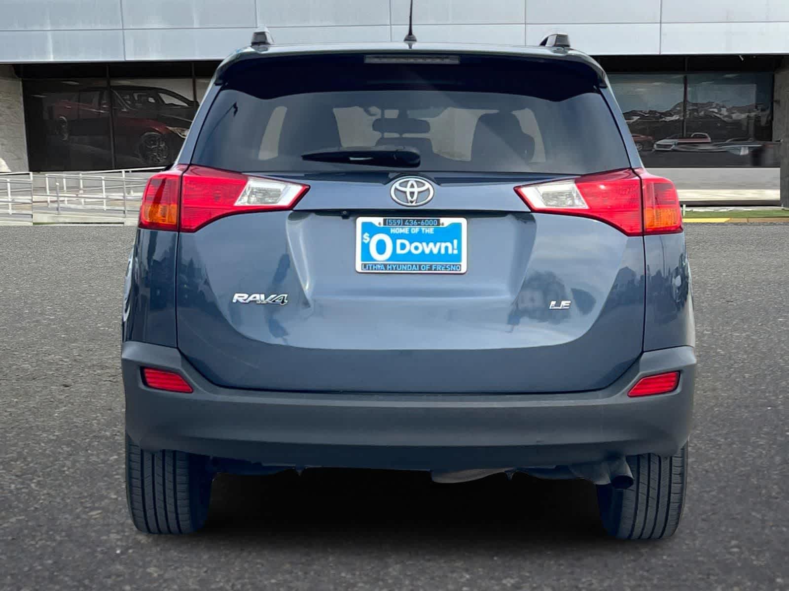 Thumbnail: 2013 Toyota RAV4 - 8