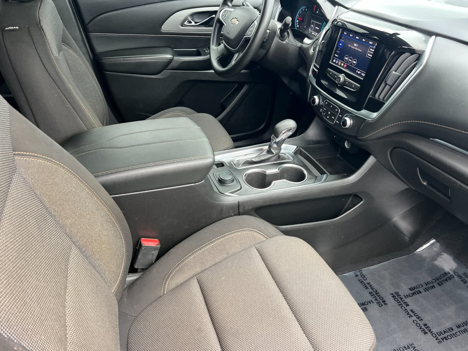 Thumbnail: 2021 Chevrolet Traverse - 17