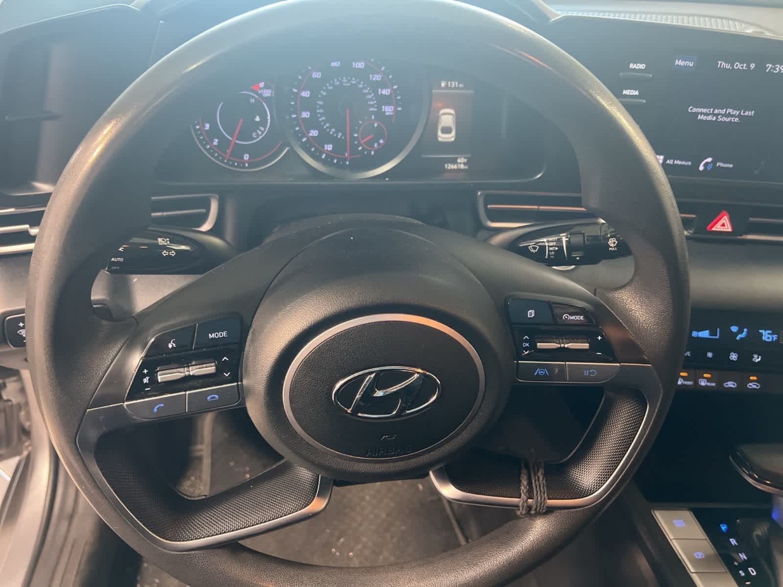 Thumbnail: 2021 Hyundai Elantra - 23