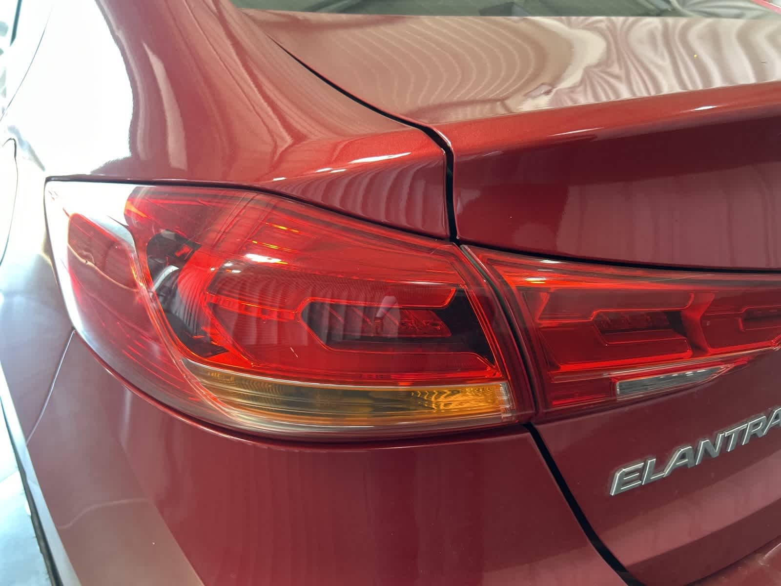 Thumbnail: 2018 Hyundai Elantra - 13