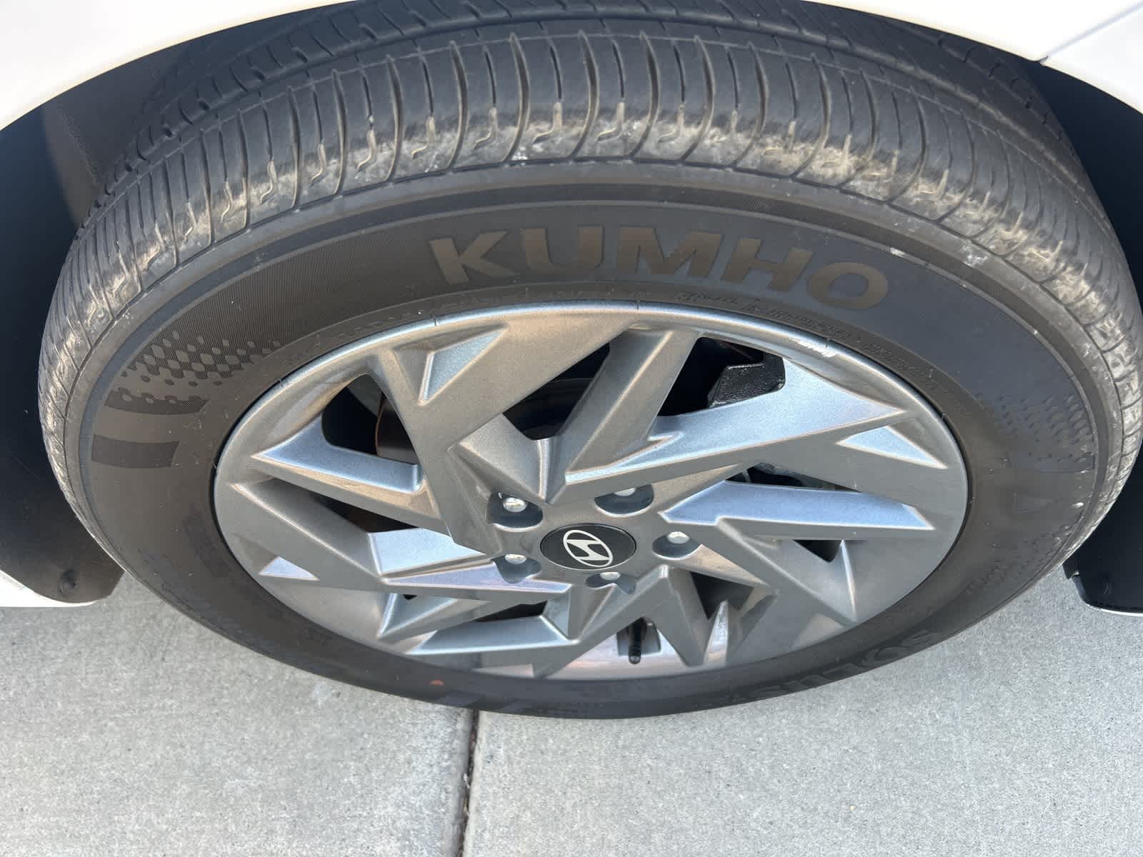 Thumbnail: 2024 Hyundai Elantra - 5