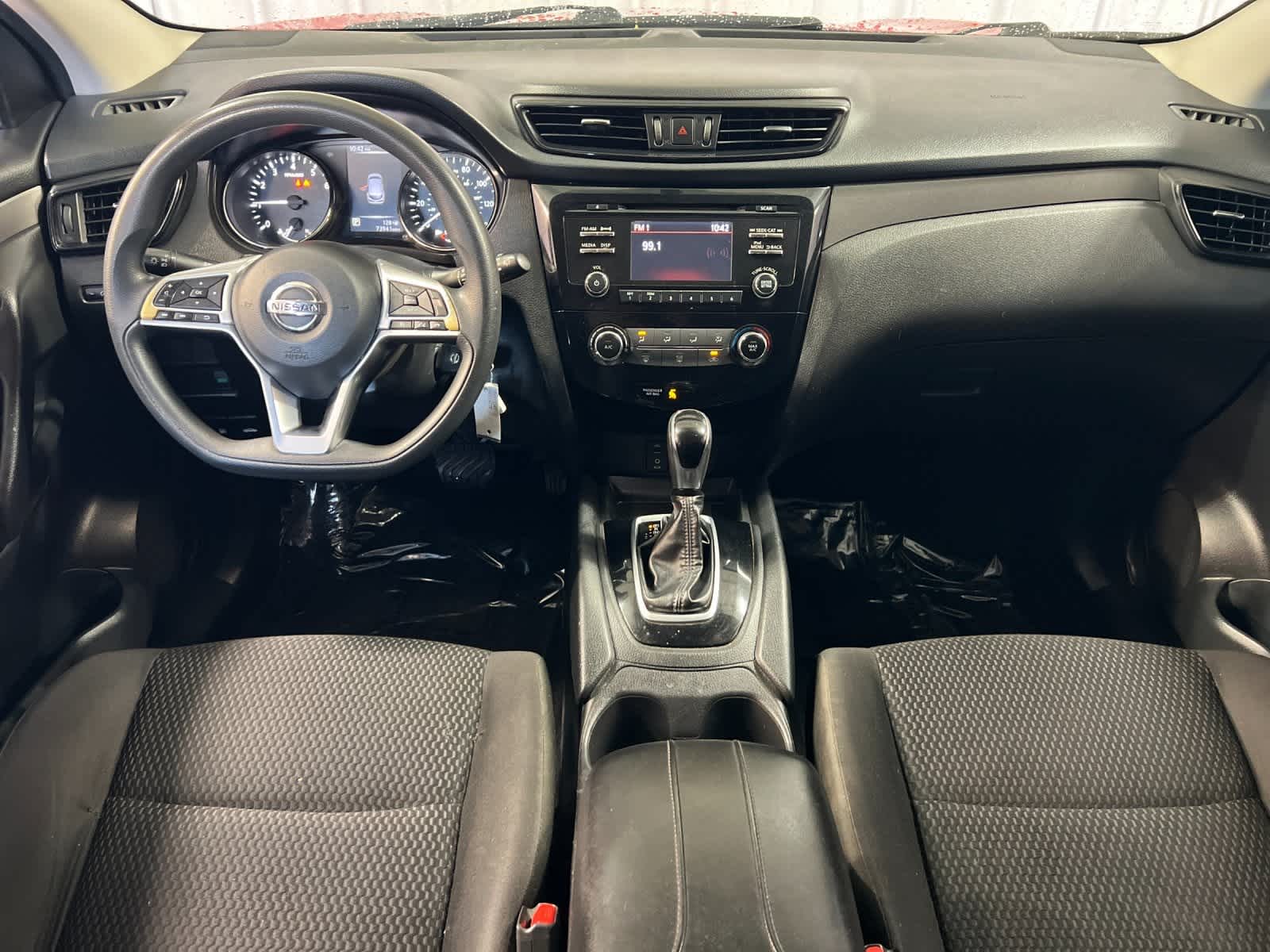 Thumbnail: 2018 Nissan Rogue Sport - 3