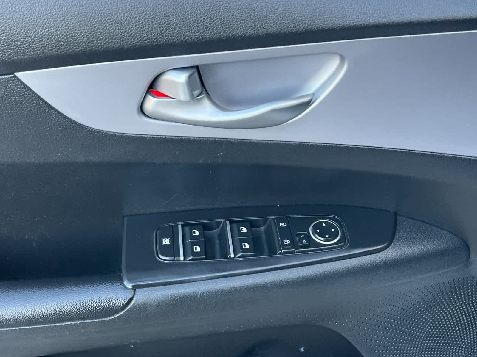 Thumbnail: 2024 Kia Forte - 13