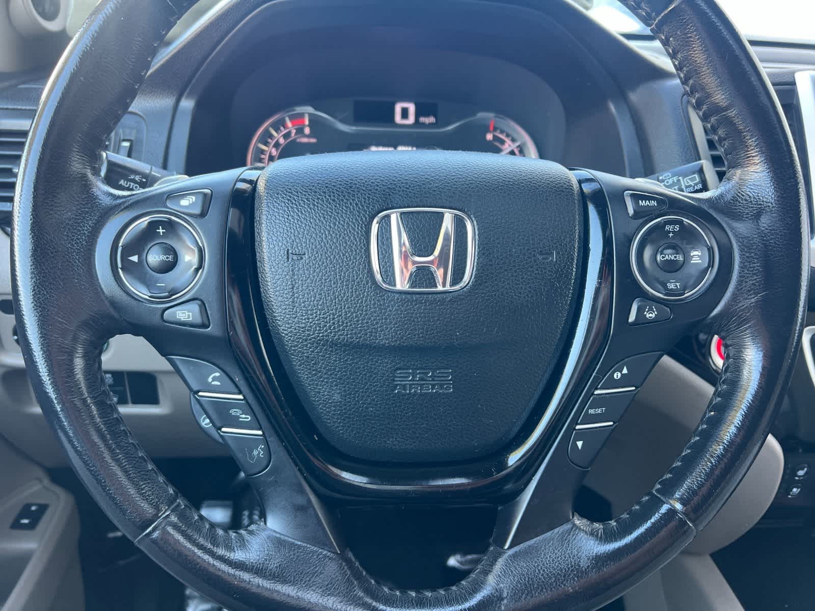 Thumbnail: 2016 Honda Pilot - 26