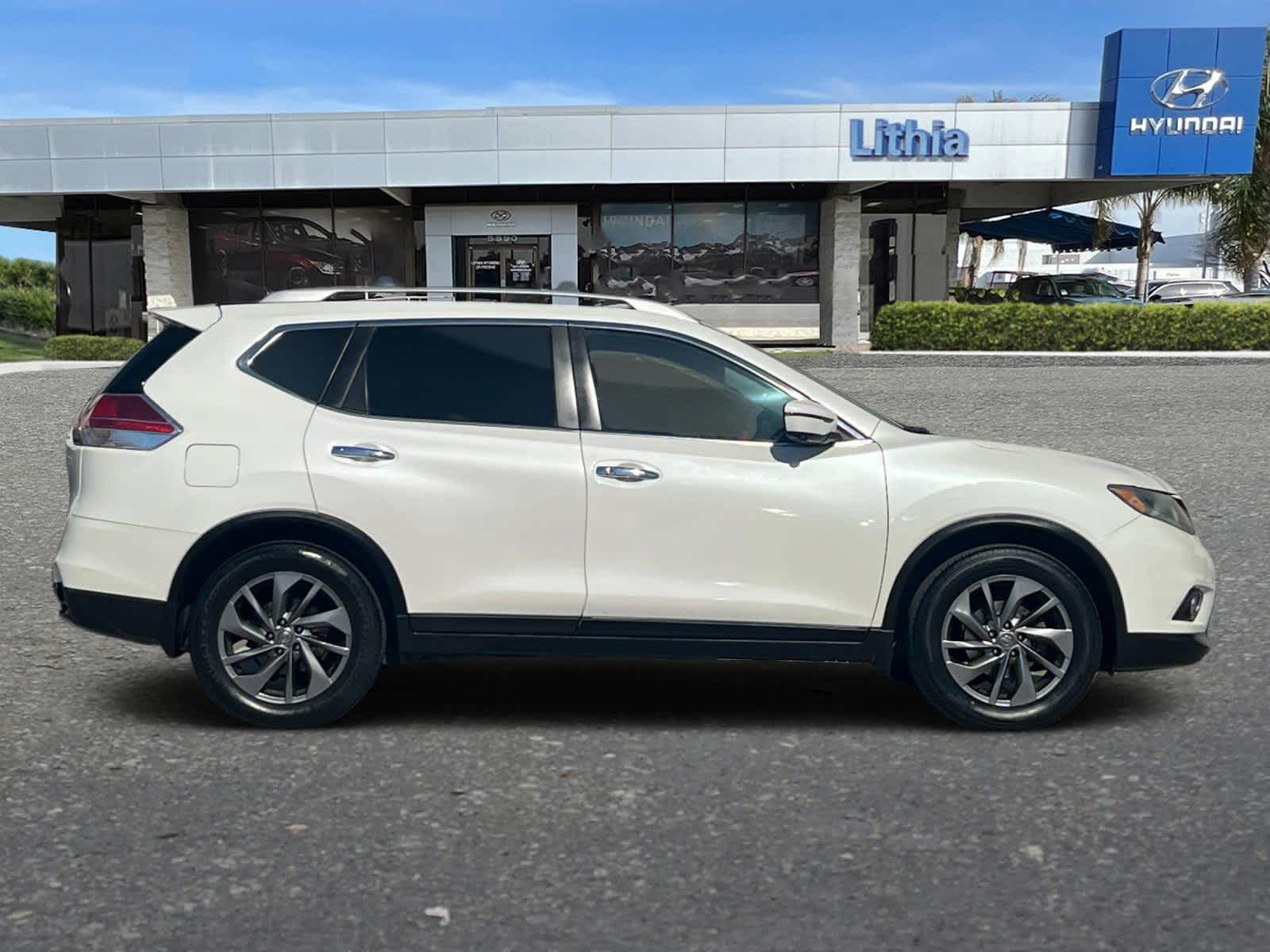 Thumbnail: 2016 Nissan Rogue - 9