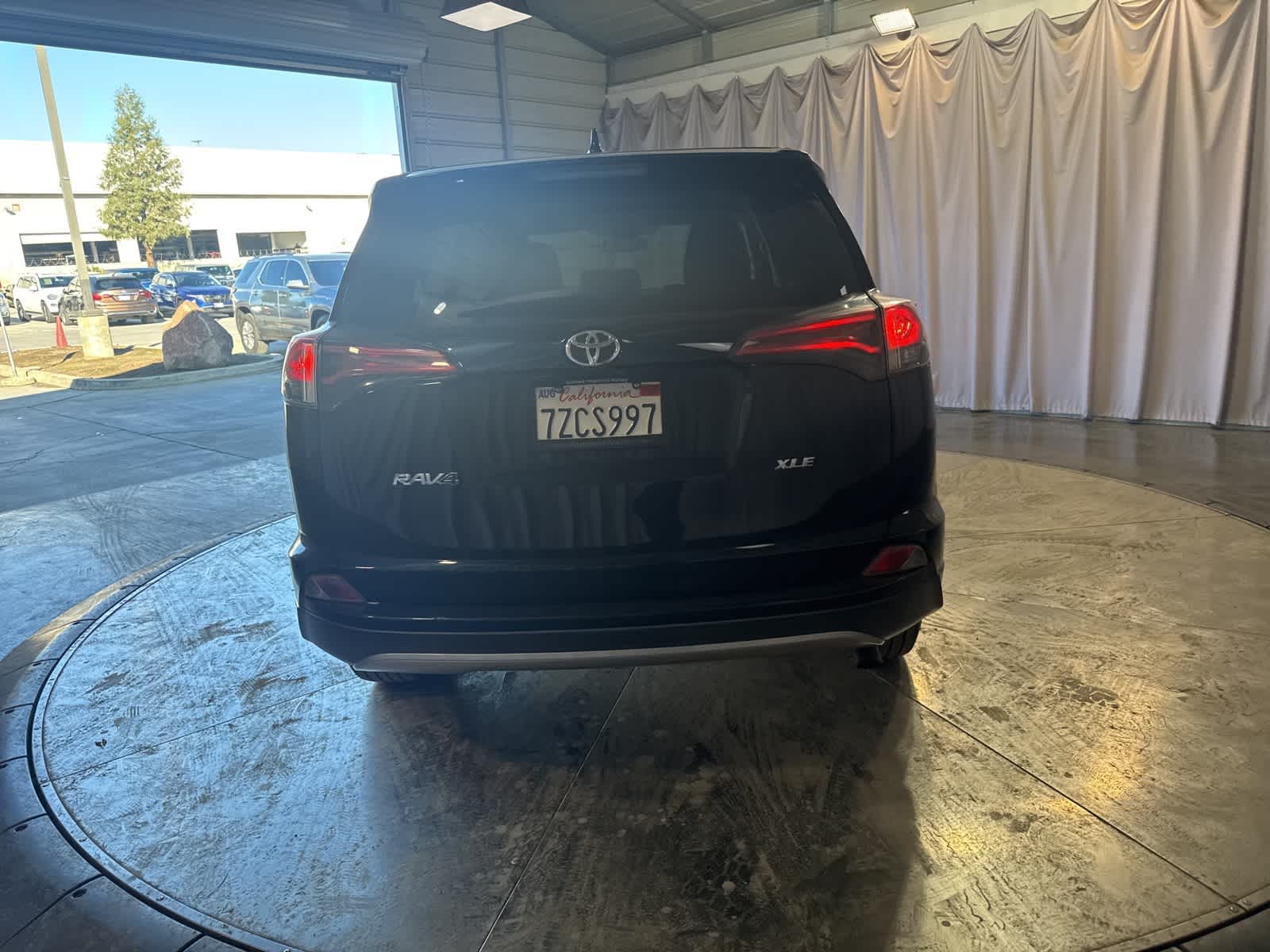 Thumbnail: 2017 Toyota RAV4 - 6