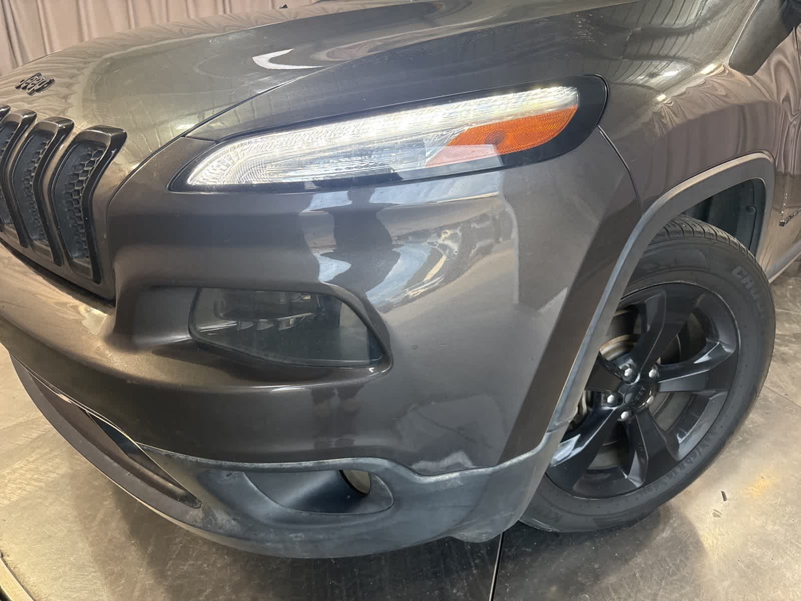 Thumbnail: 2018 Jeep Cherokee - 9