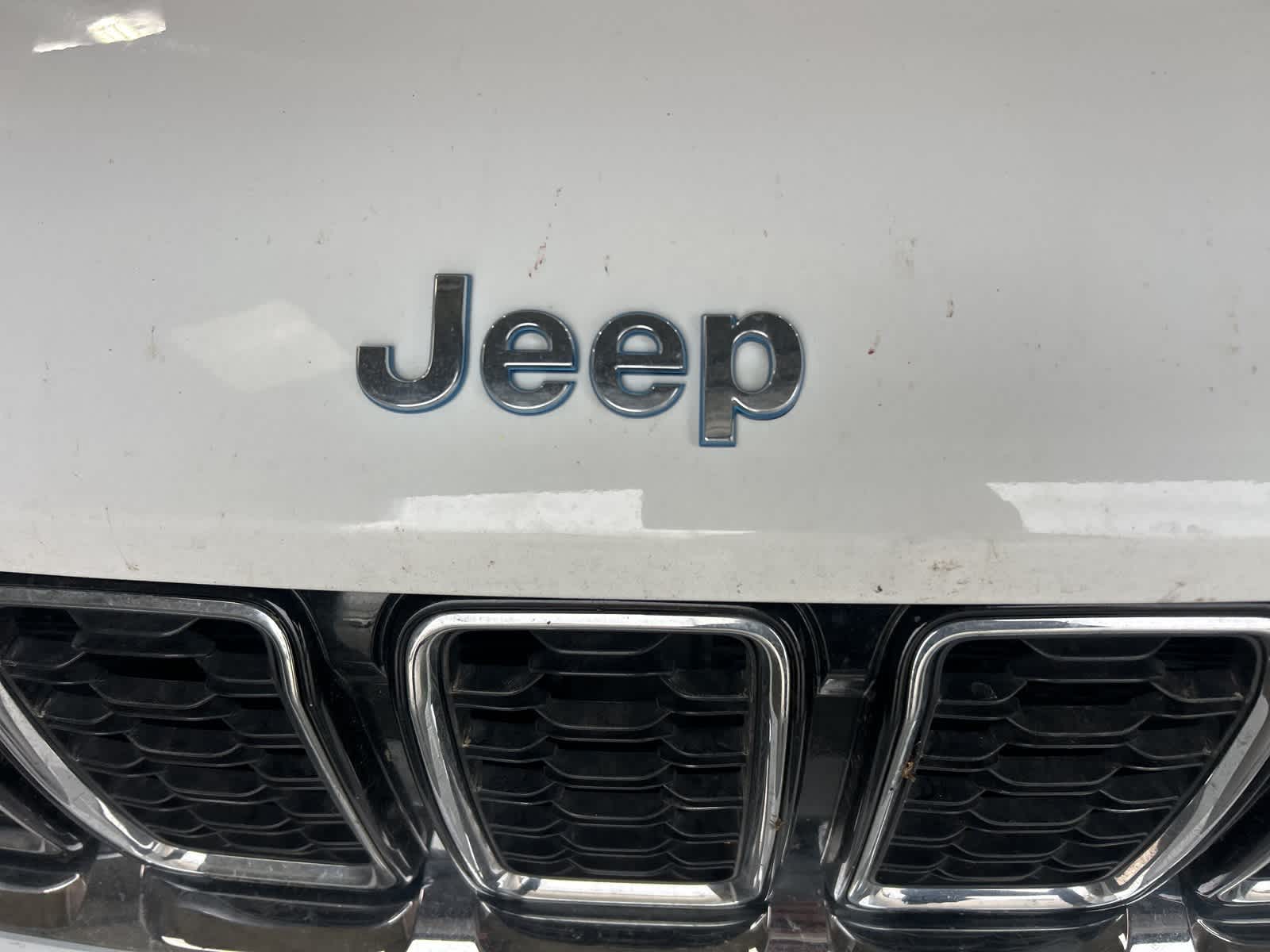 Thumbnail: 2024 Jeep Grand Cherokee - 3