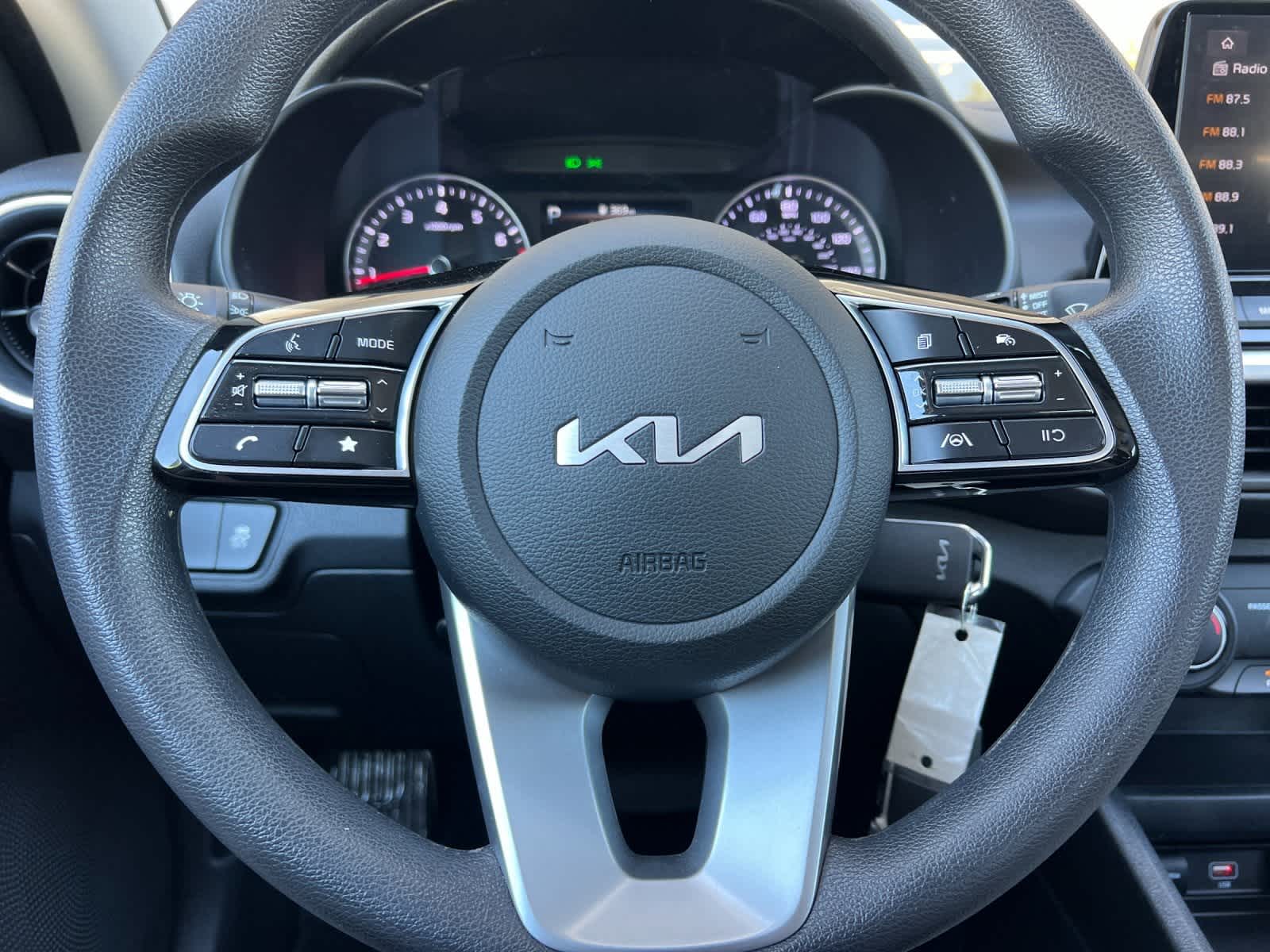 Thumbnail: 2023 Kia Forte - 21
