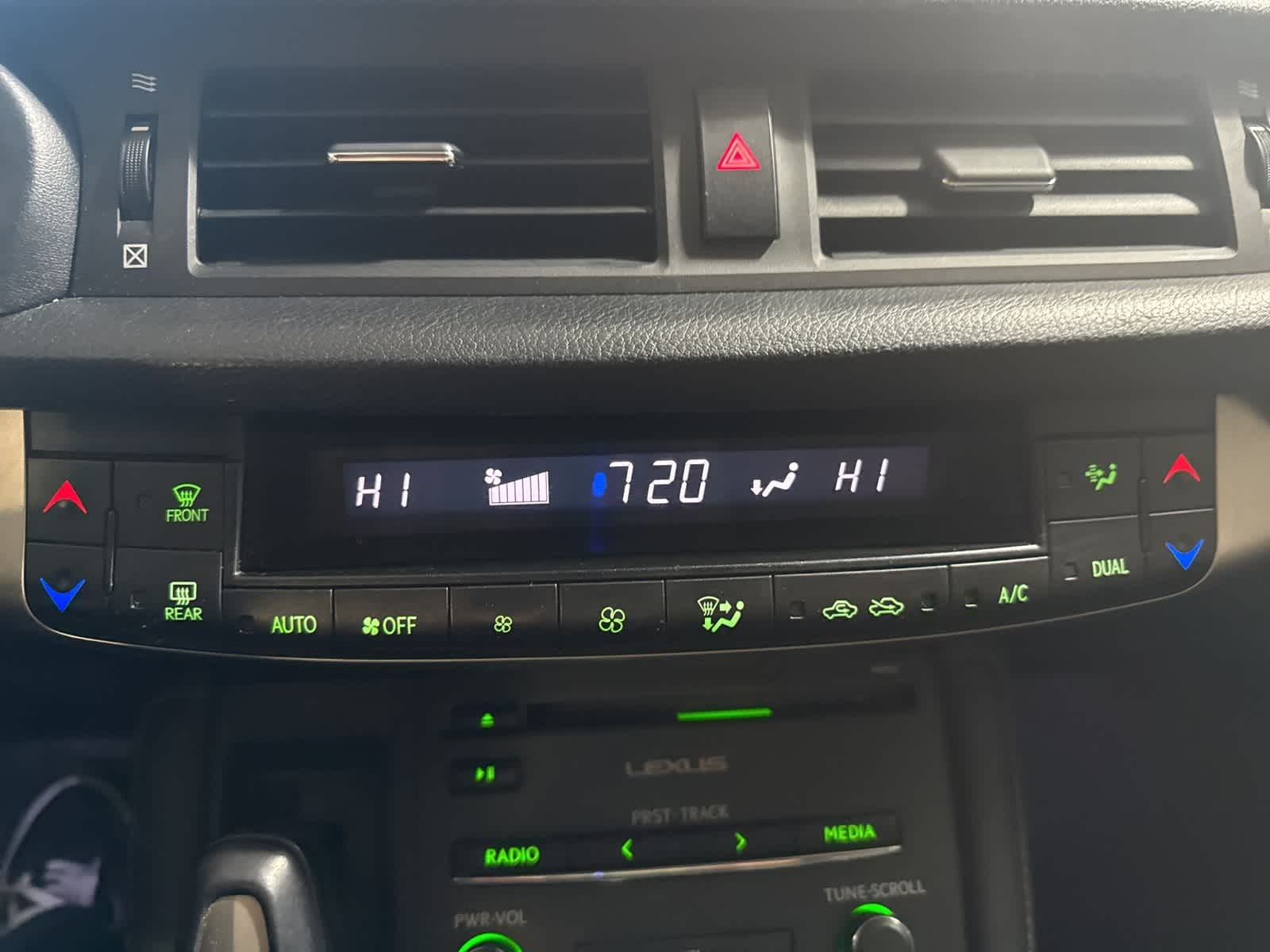 Thumbnail: 2015 Lexus CT - 21