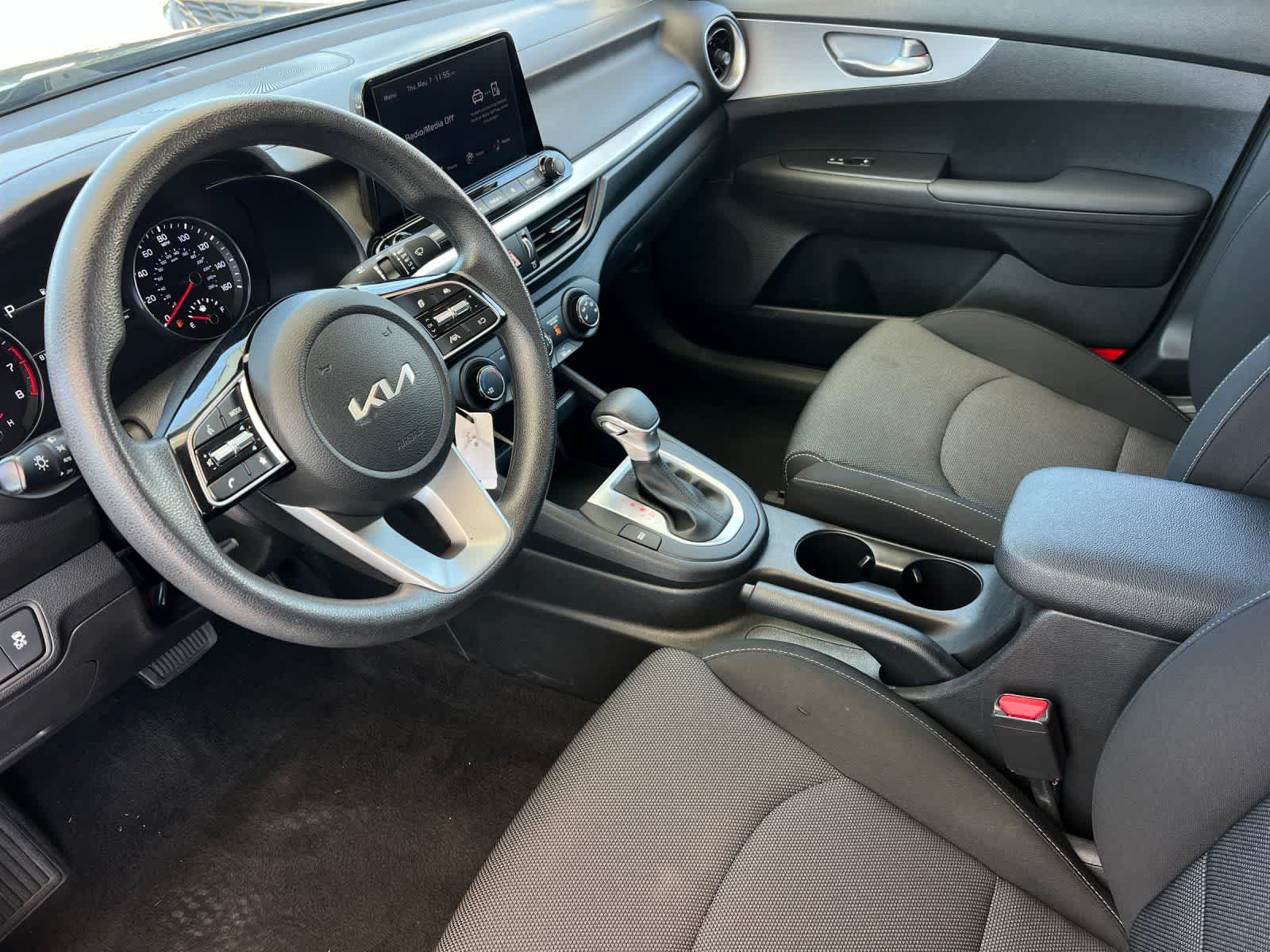 Thumbnail: 2024 Kia Forte - 11