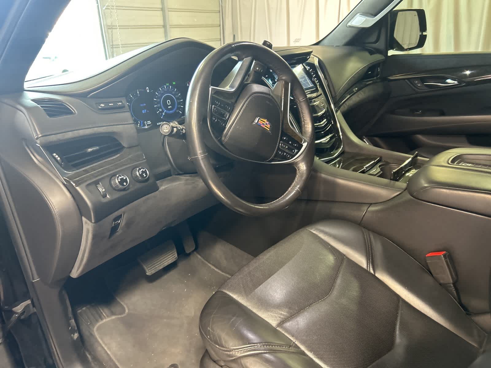 Thumbnail: 2018 Cadillac Escalade - 24