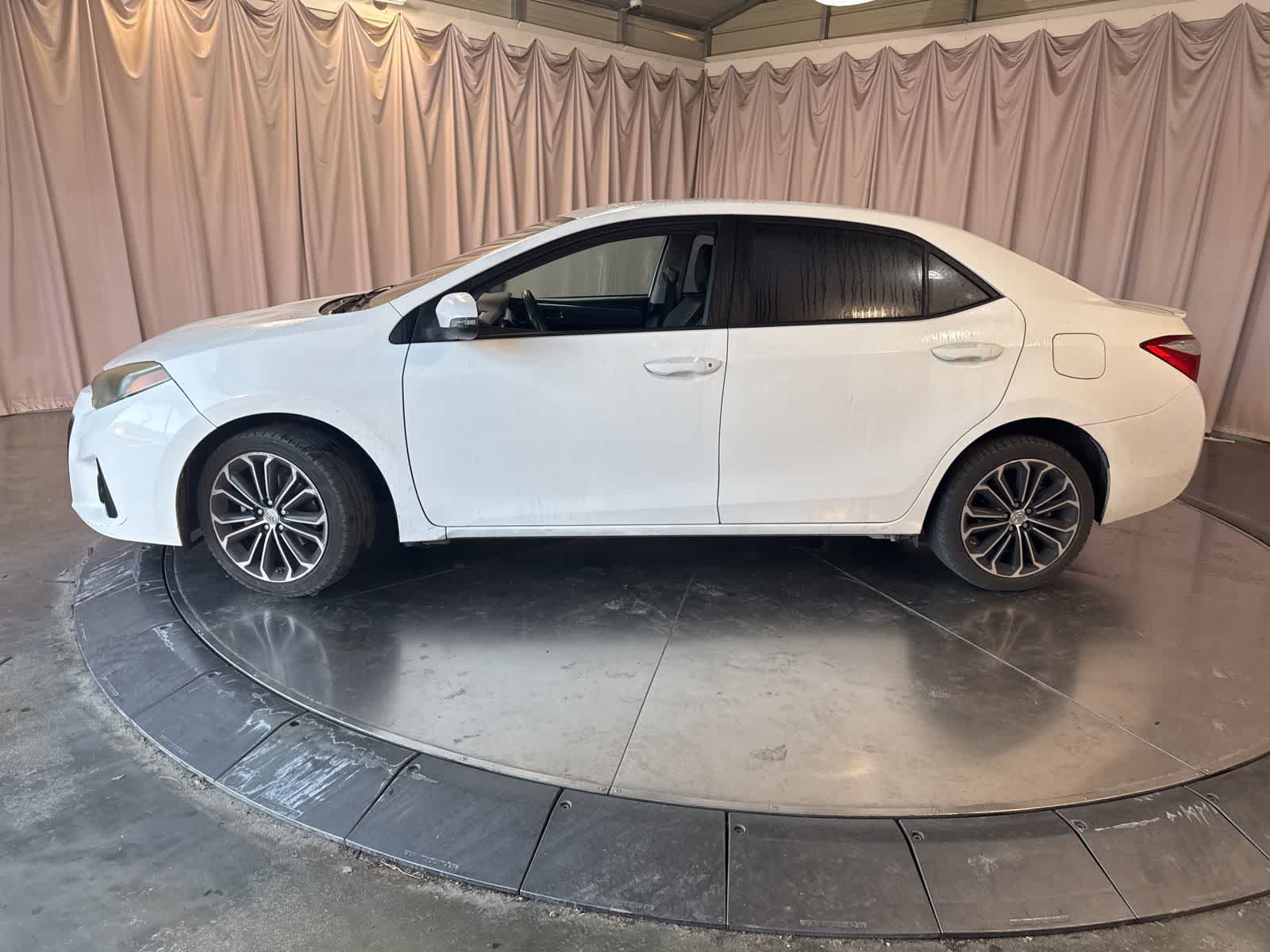 Thumbnail: 2016 Toyota Corolla - 8