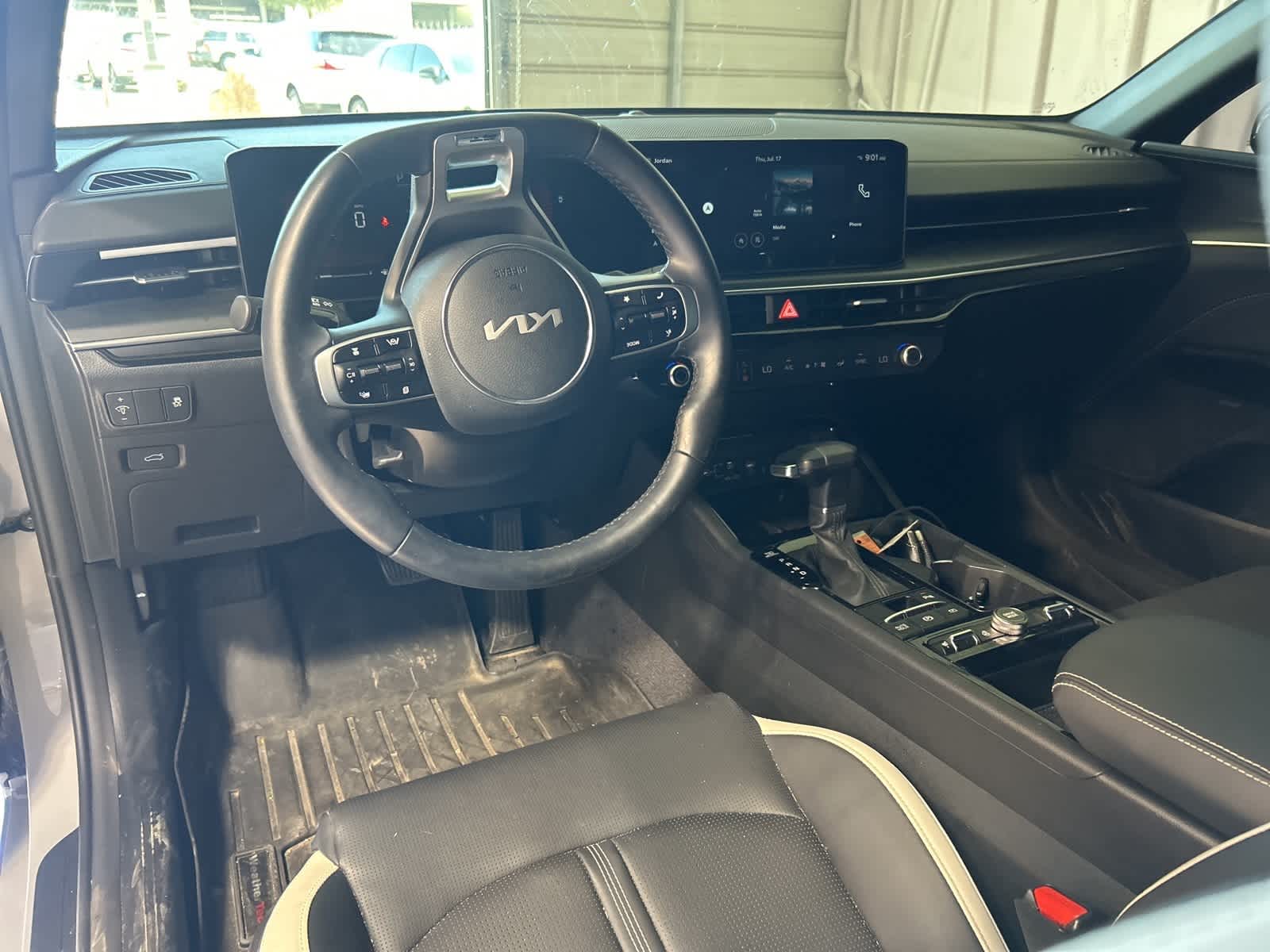 Thumbnail: 2025 Kia K5 - 20