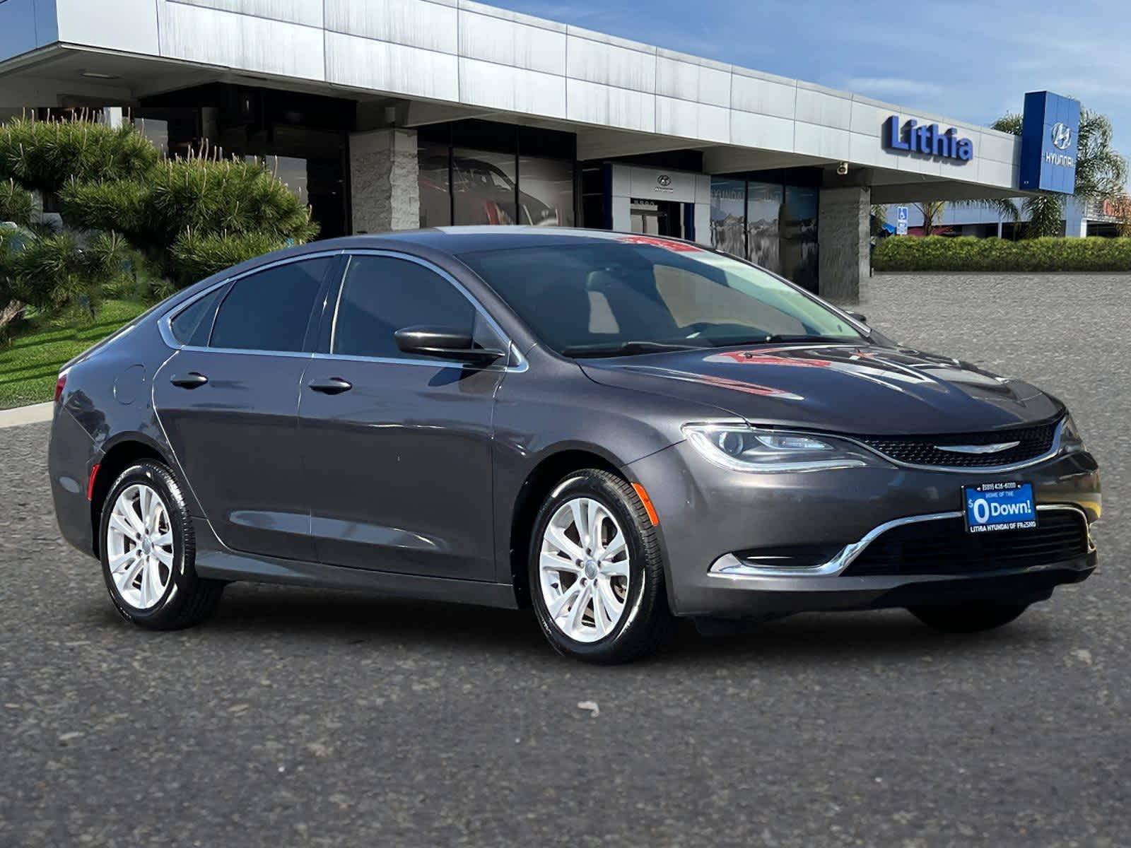 Thumbnail: 2016 Chrysler 200 - 9