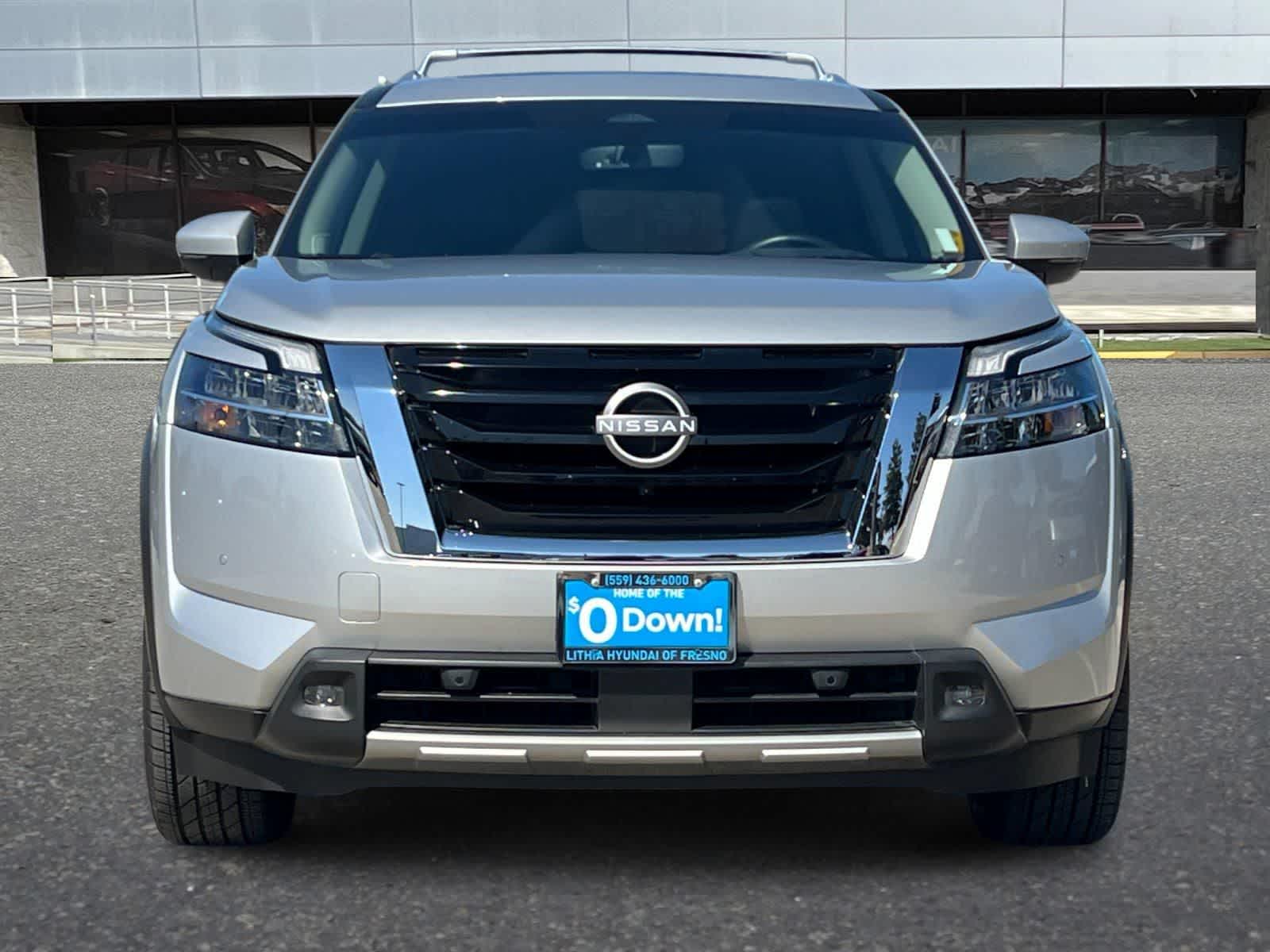 Thumbnail: 2023 Nissan Pathfinder - 10