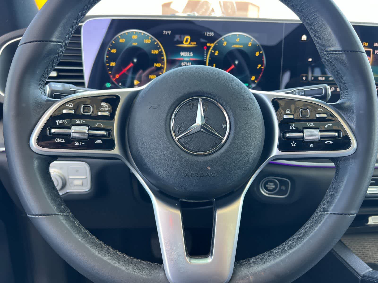 Thumbnail: 2023 Mercedes-Benz GLE - 25