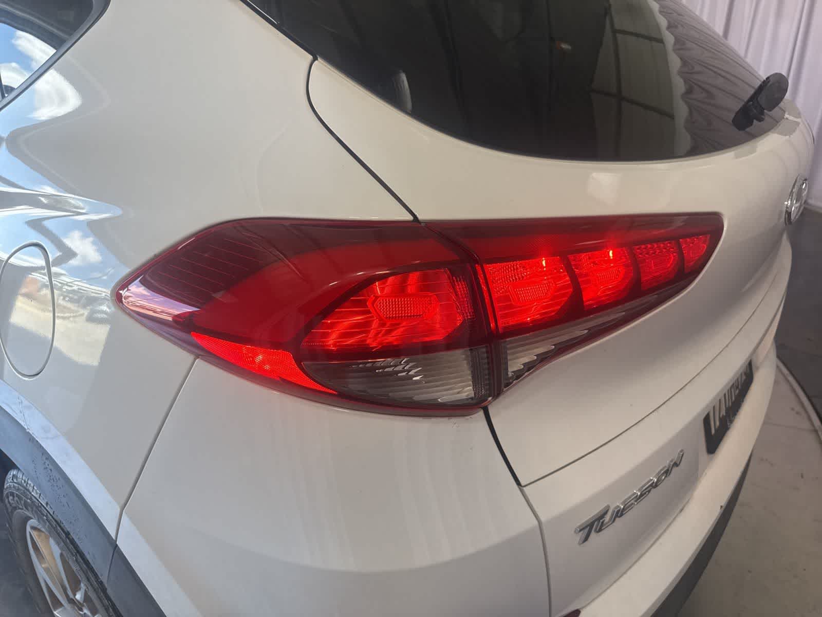 Thumbnail: 2017 Hyundai Tucson - 12