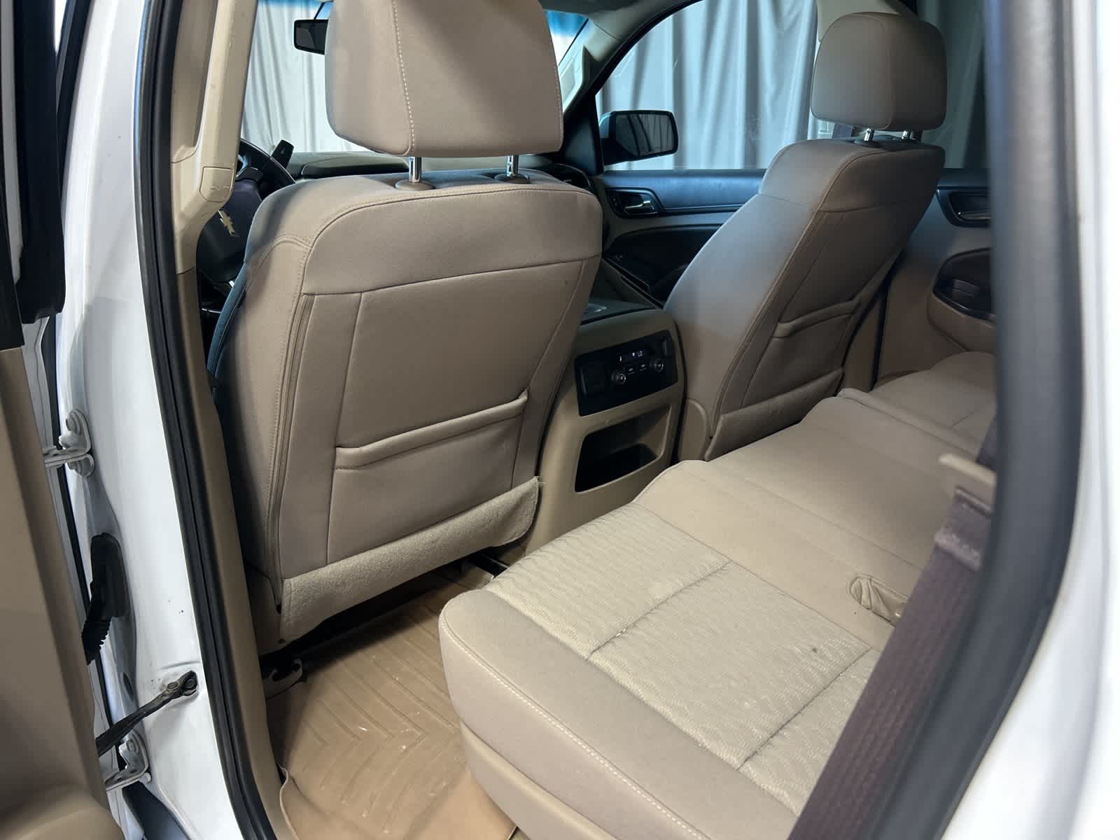 Thumbnail: 2017 Chevrolet Tahoe - 19