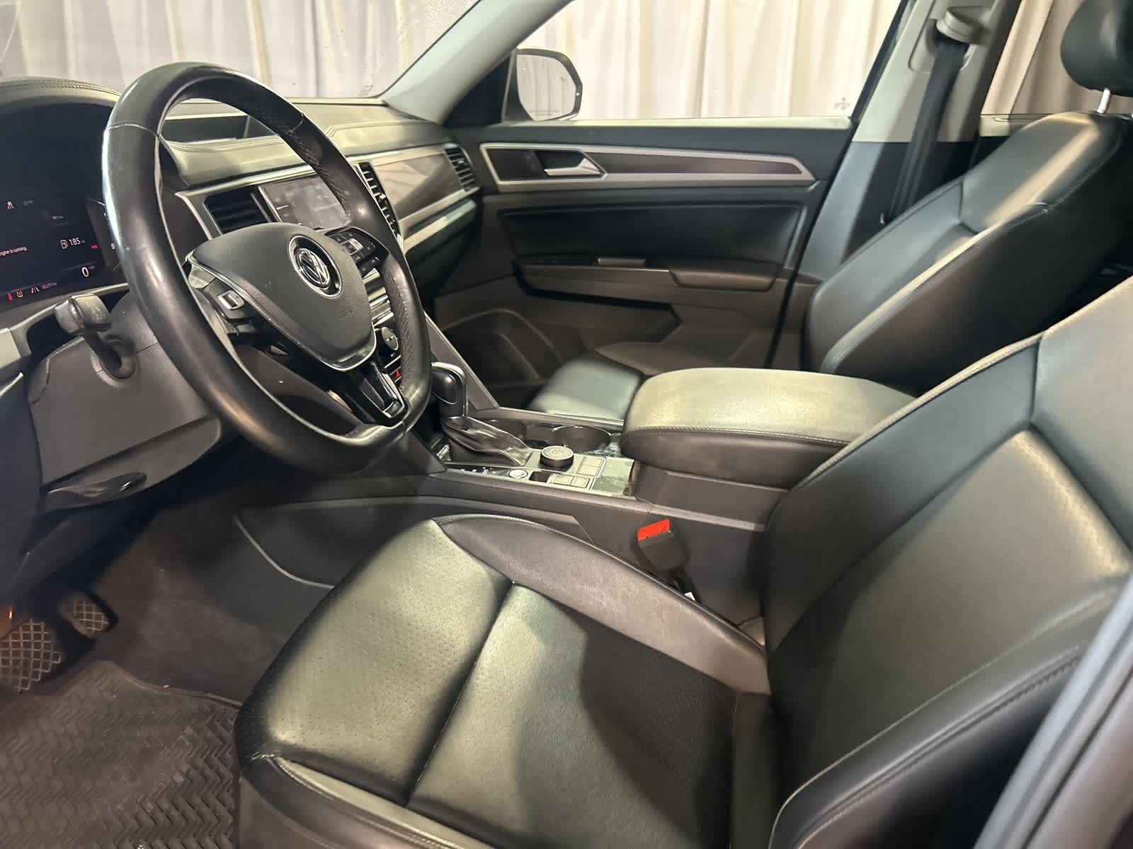 Thumbnail: 2019 Volkswagen Atlas - 26