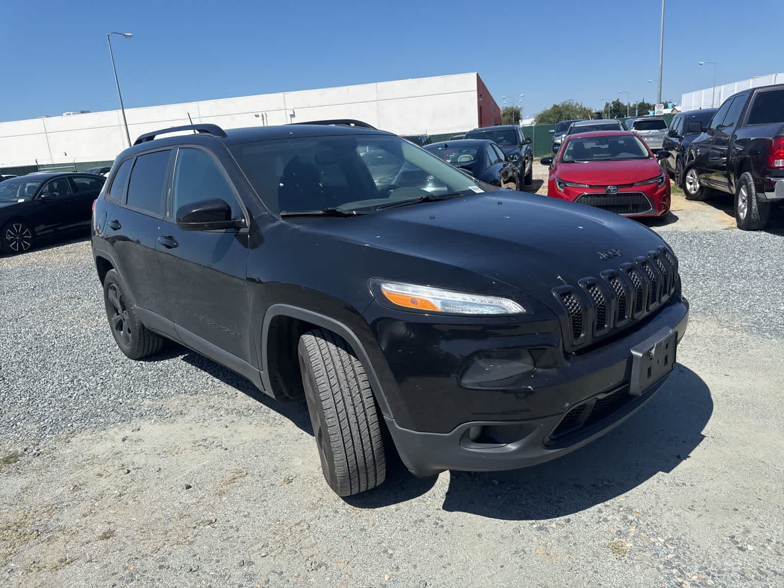 Thumbnail: 2018 Jeep Cherokee - 3