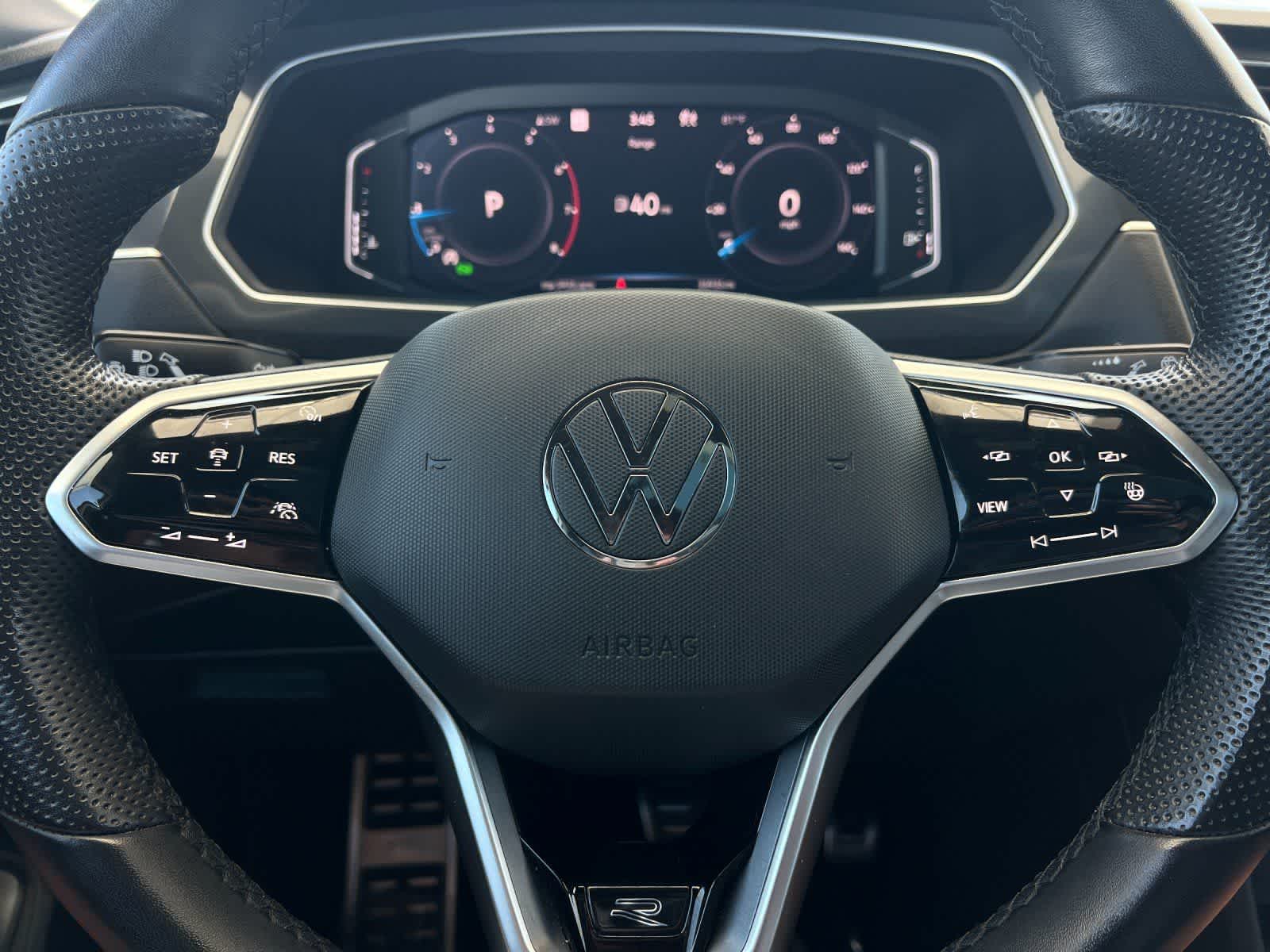 Thumbnail: 2024 Volkswagen Tiguan - 25