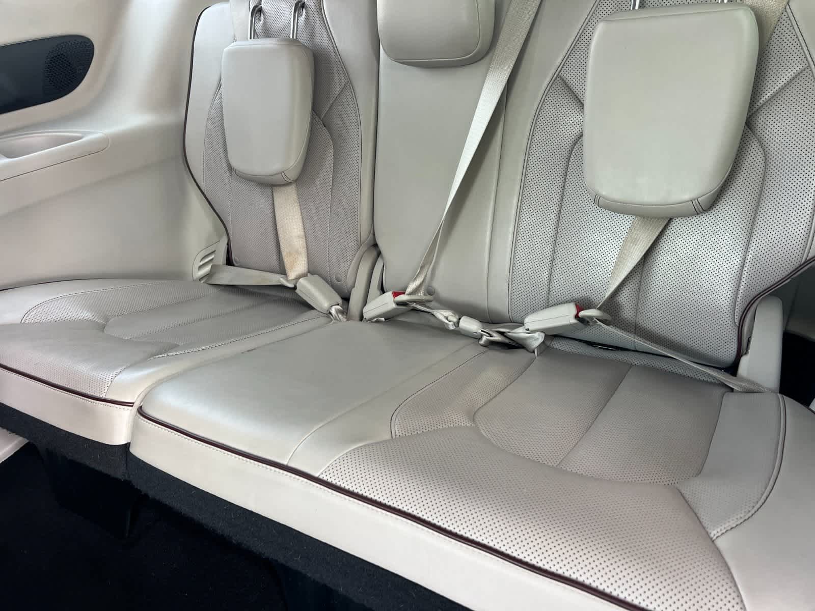 Thumbnail: 2017 Chrysler Pacifica - 15