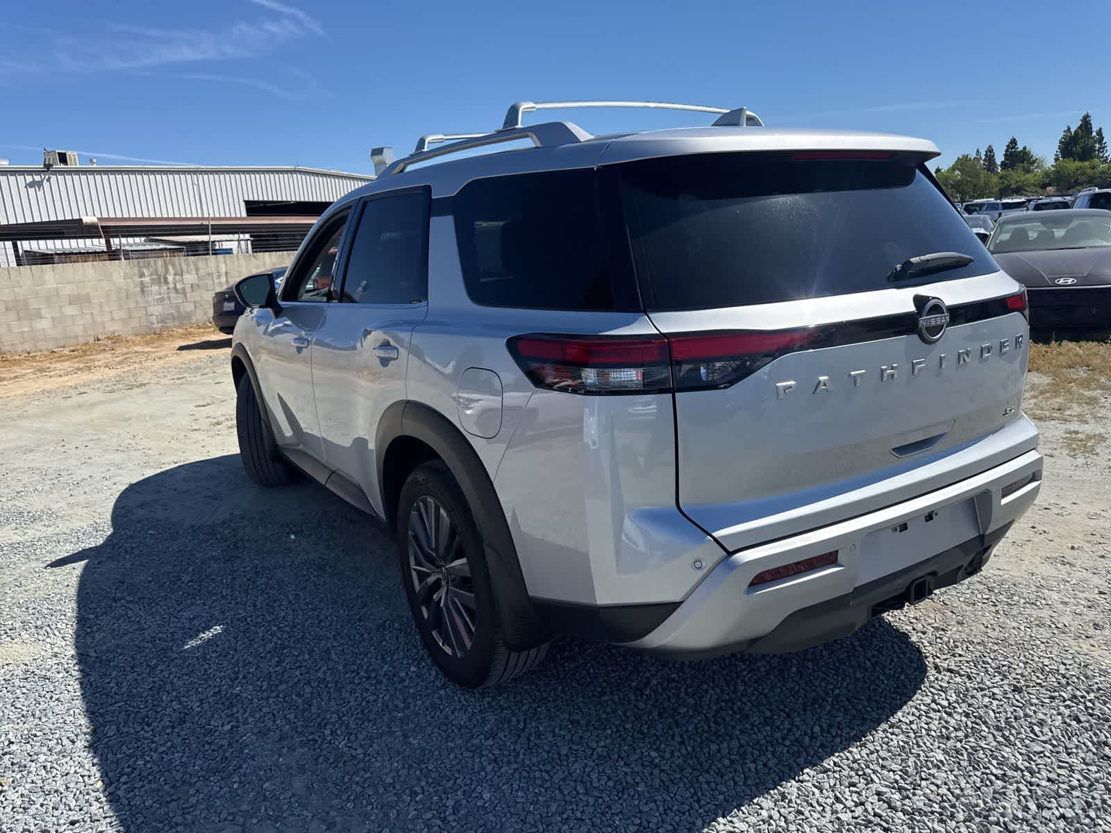 Thumbnail: 2025 Nissan Pathfinder - 7