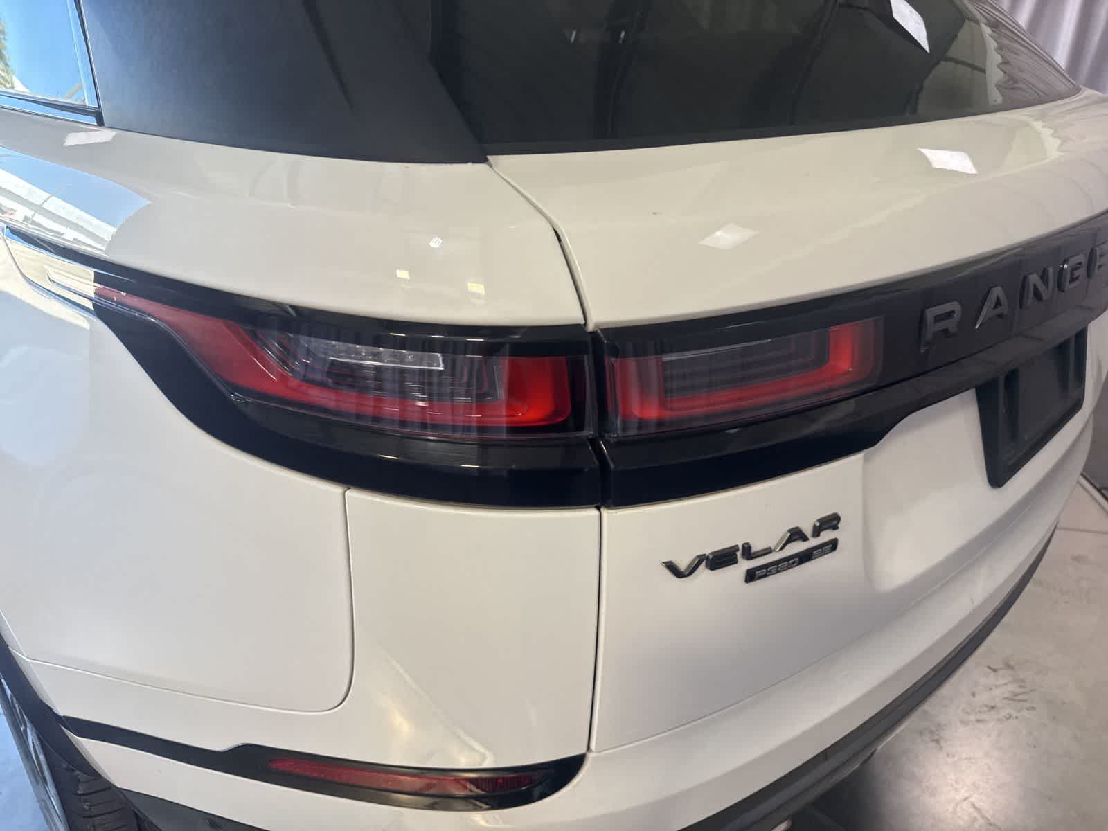 Thumbnail: 2018 Land Rover Range Rover Velar - 10