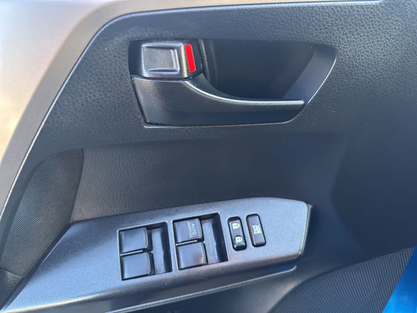 Thumbnail: 2017 Toyota RAV4 - 19