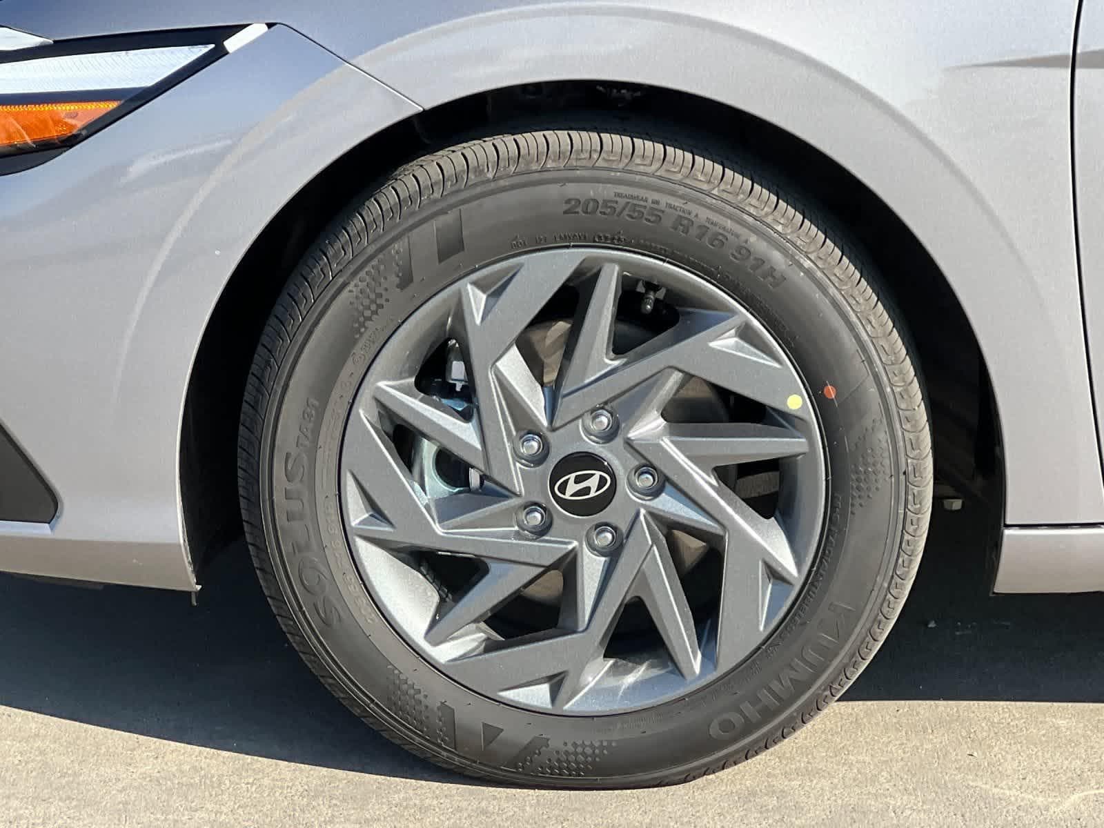 Thumbnail: 2026 Hyundai Elantra - 24