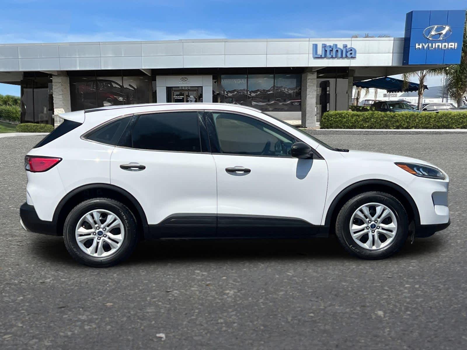 Thumbnail: 2020 Ford Escape - 8